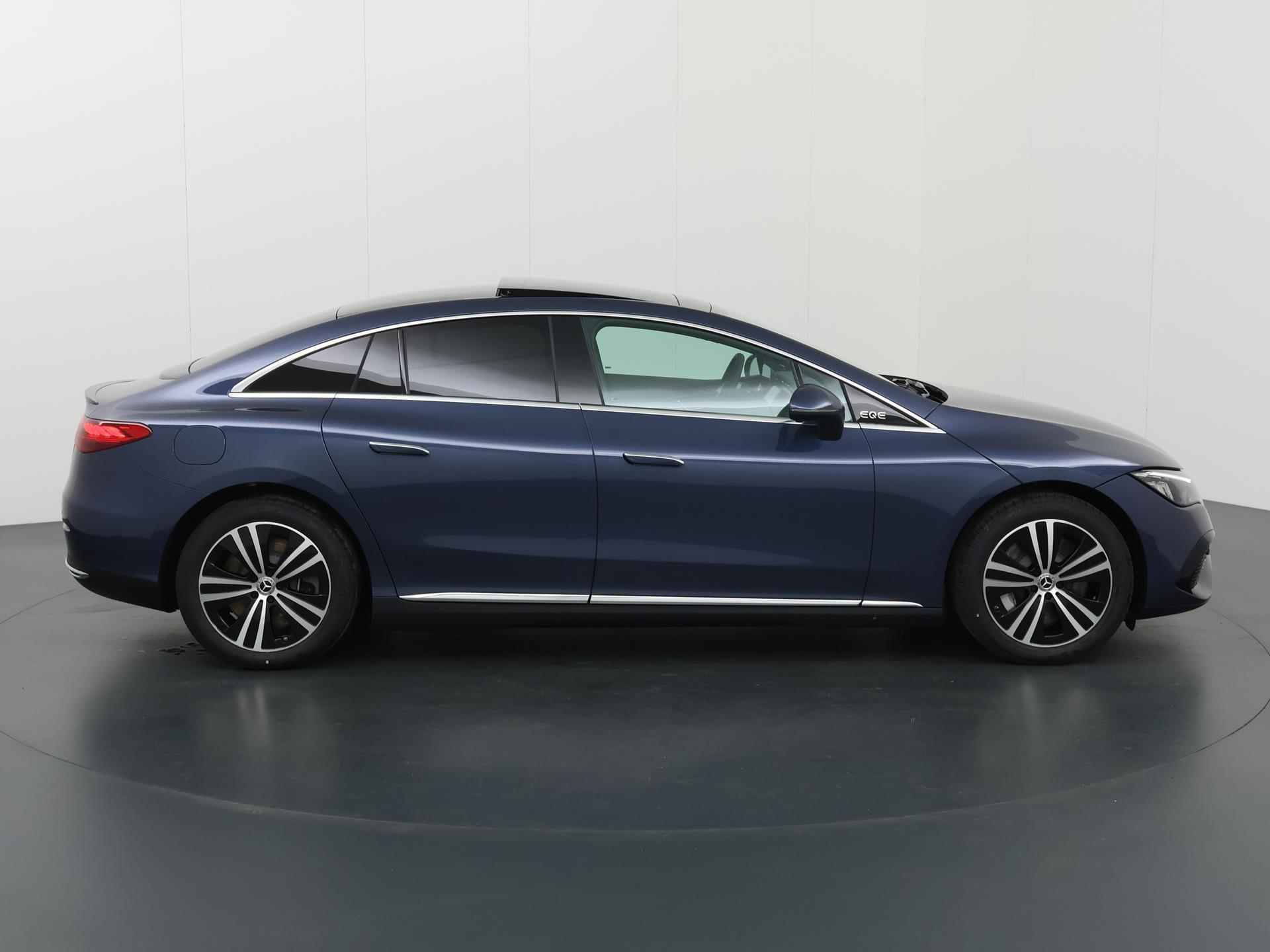 Mercedes-Benz EQE 300 Business Edition | Panorama-schuifdak | Sfeerverlichting | Apple Carplay/Android Auto - 7/49