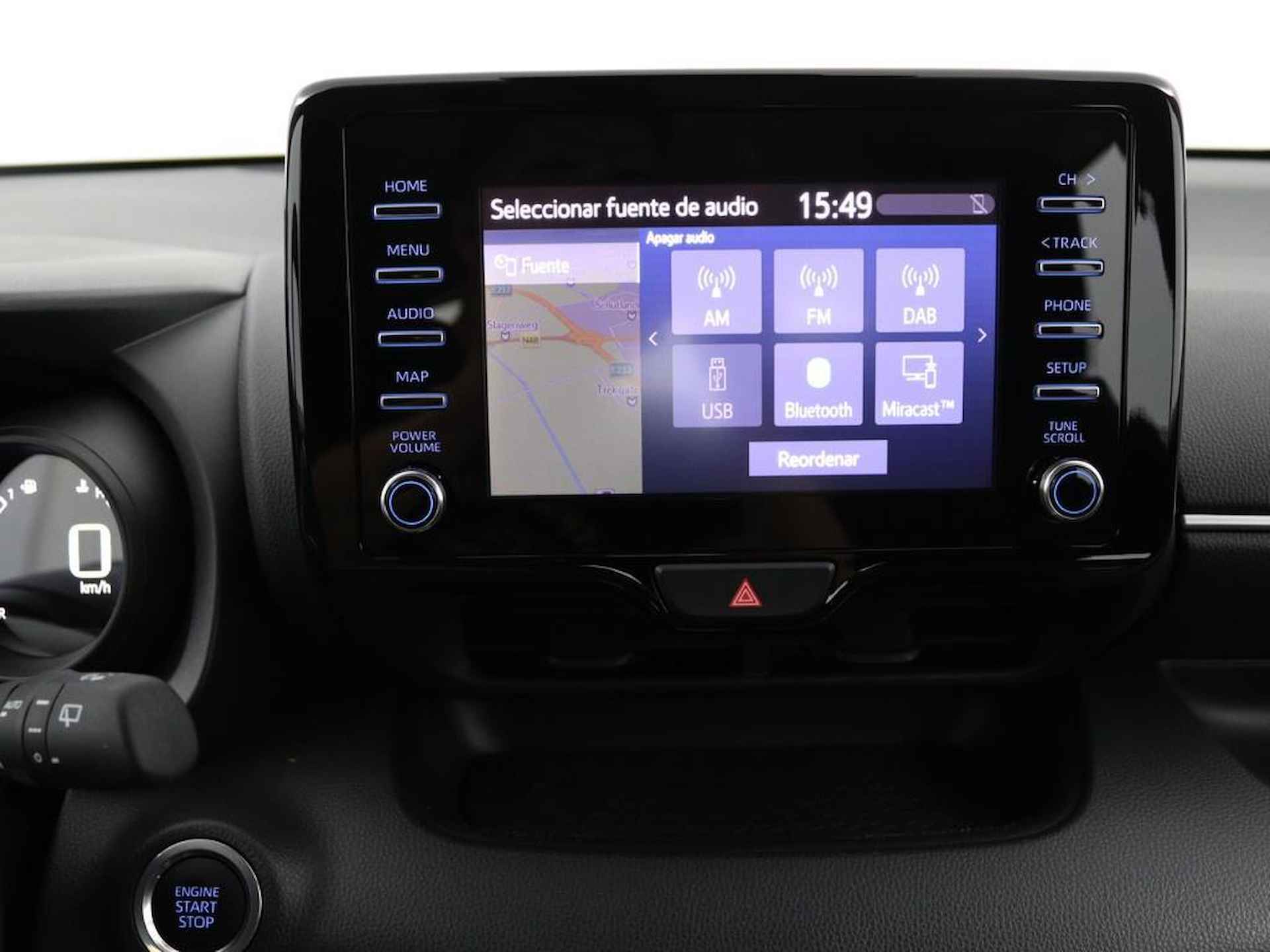 Toyota Yaris 1.5 VVT-i Dynamic | Navigatie | Led Verlichting | Keyless Entry | Toyota Safety Sense | Achteruitrijcamera | - 16/43