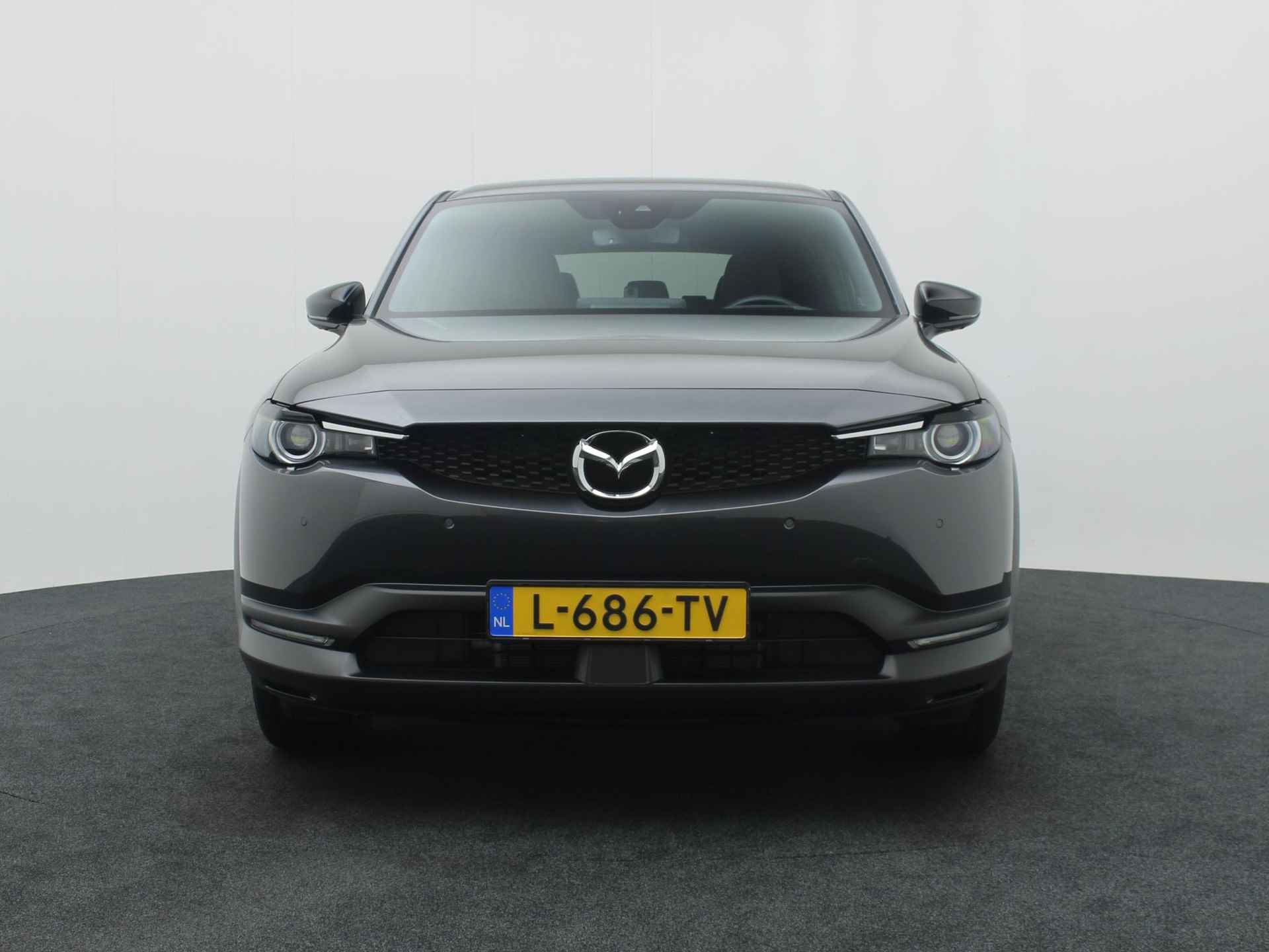 Mazda MX-30 e-SkyActiv EV Luxury : dealer onderhouden - 12% bijtelling tot 9-2026 | €2.000,- subsidie - 9/56
