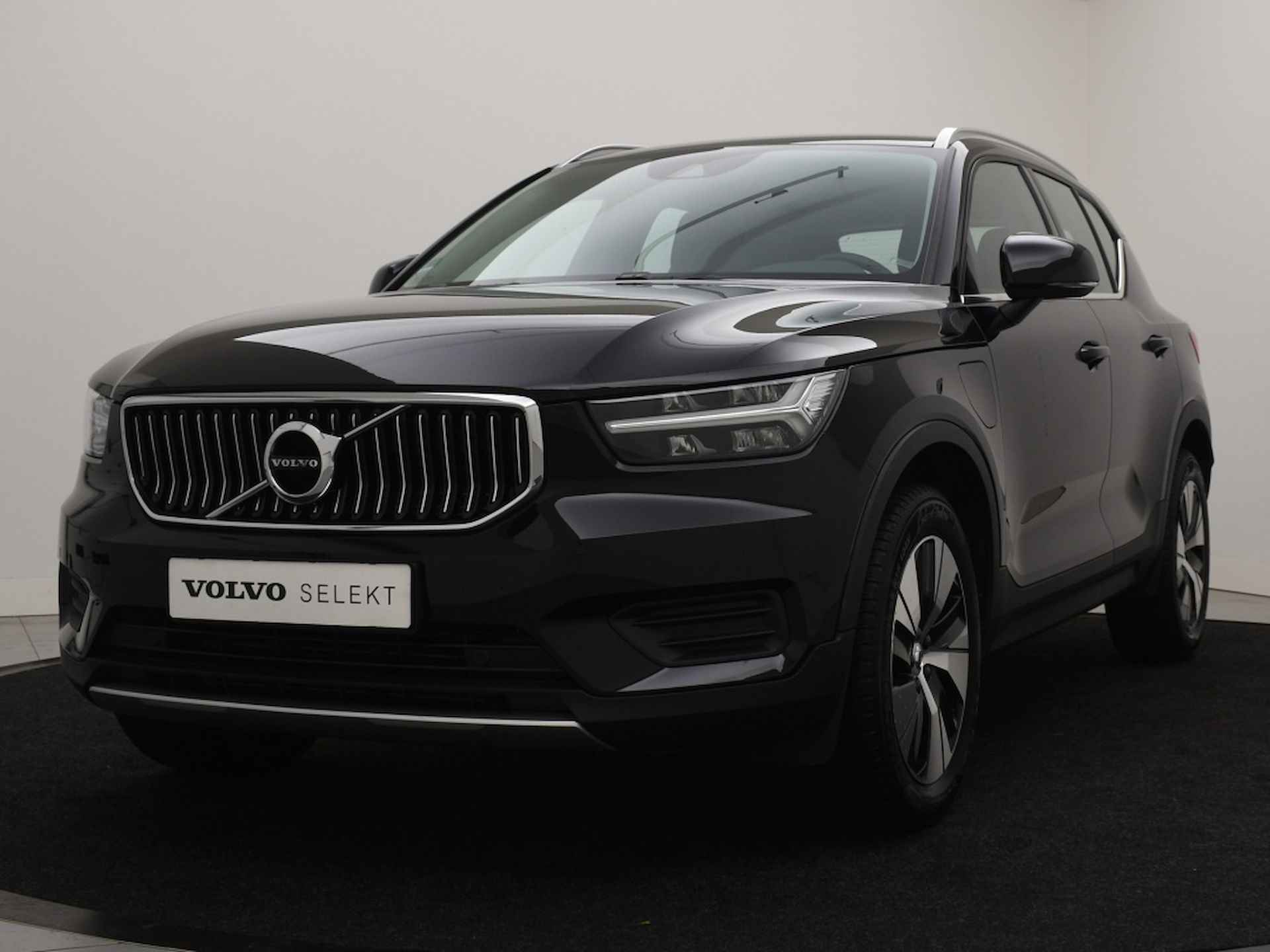 Volvo XC40 T4 PLUG-IN HYBRID INSCRIPTION EXPRESSION NAVI BLUETOOTH CAMERA S - 2/39