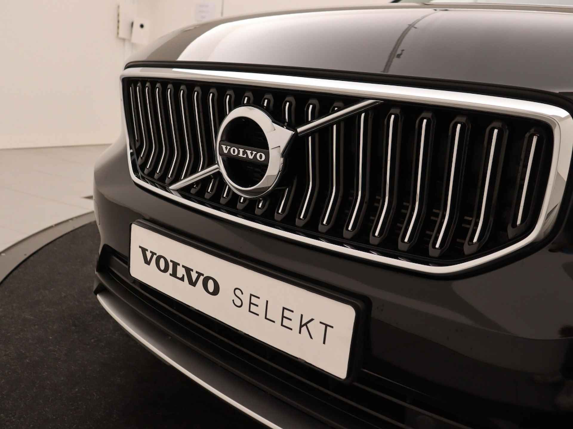 Volvo XC40 T4 PLUG-IN HYBRID INSCRIPTION EXPRESSION NAVI BLUETOOTH CAMERA S - 7/39