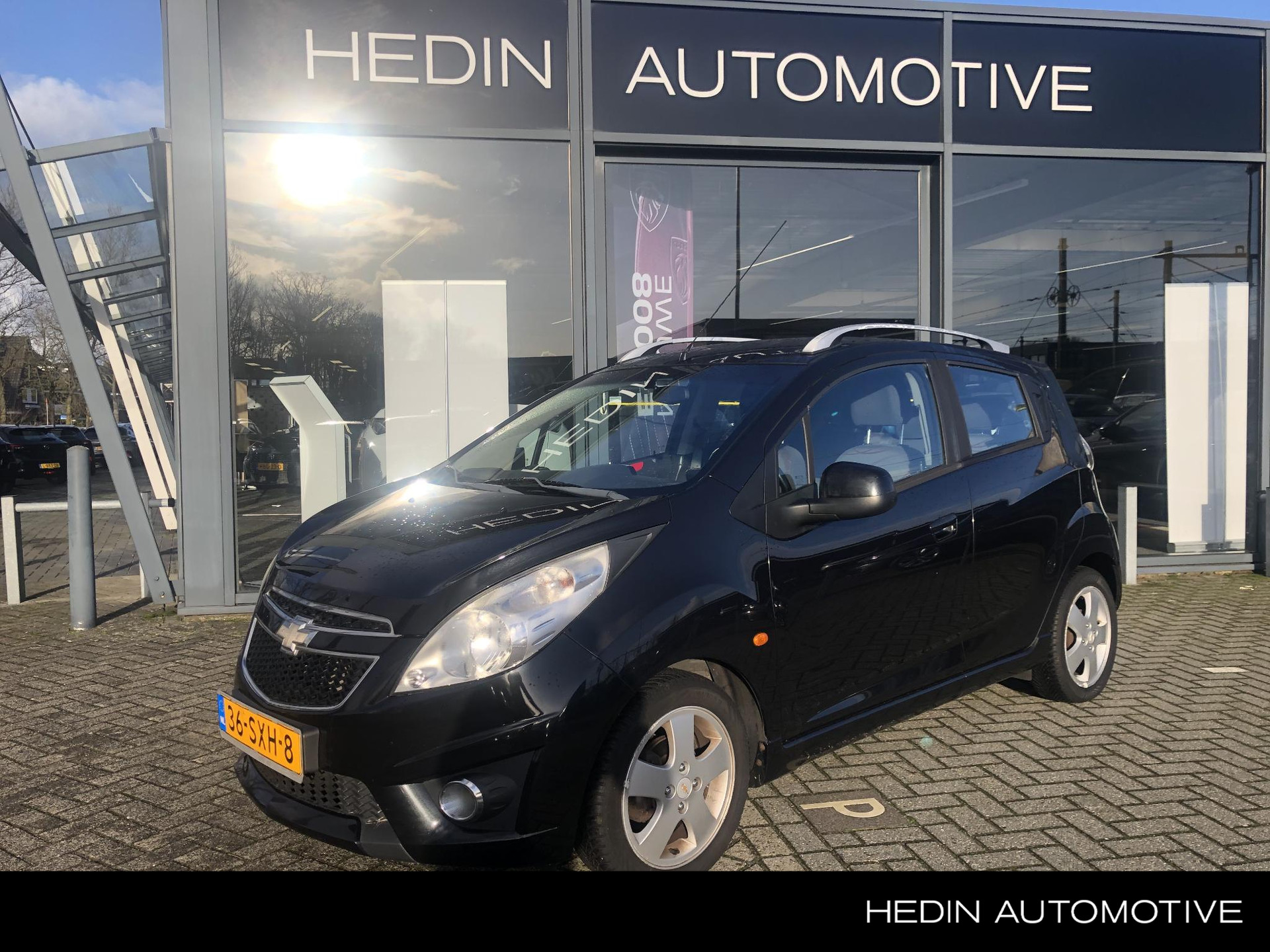 Chevrolet Spark 1.2 16V LTZ Slechts 107000km ! | Automatische geregelde airco | Parkeersensoren achter | Lichtmetalen velgen