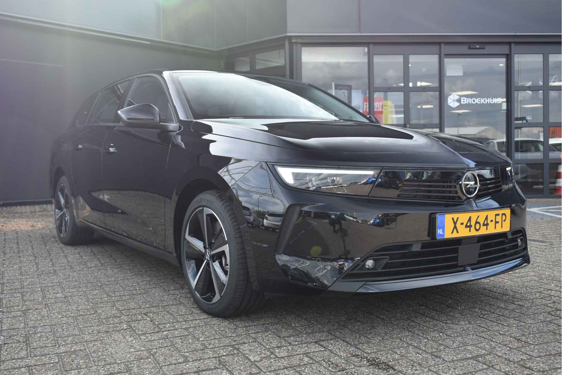 Opel Astra Sports Tourer PHEV 1.6 Hybrid Level 2 180pk Automaat | VOORRAAD-ACTIE! | Direct Leverbaar! | Navigatie by App | Parkeersensoren - 3/41