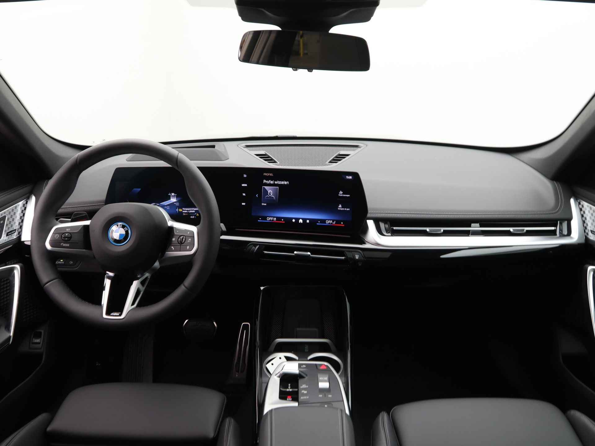 BMW iX1 eDrive20 67 kWh - 24/26