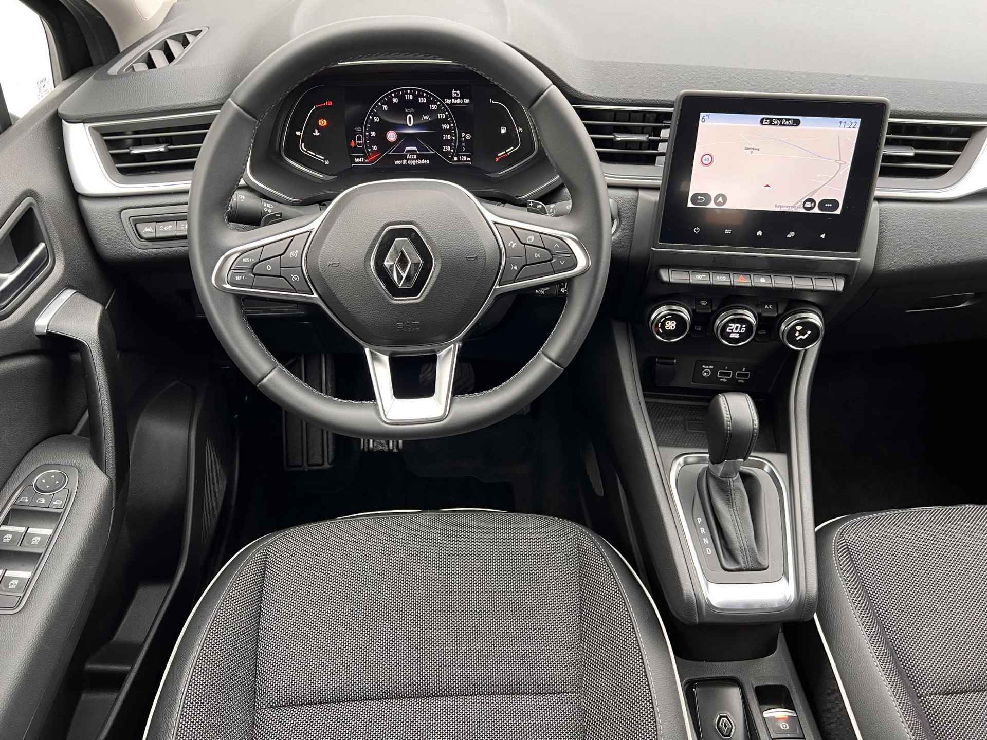 Renault Captur 1.3 TCe 140 Intens / Weinig km / Apple Carplay Android / Winterbanden inclusief / - 10/52