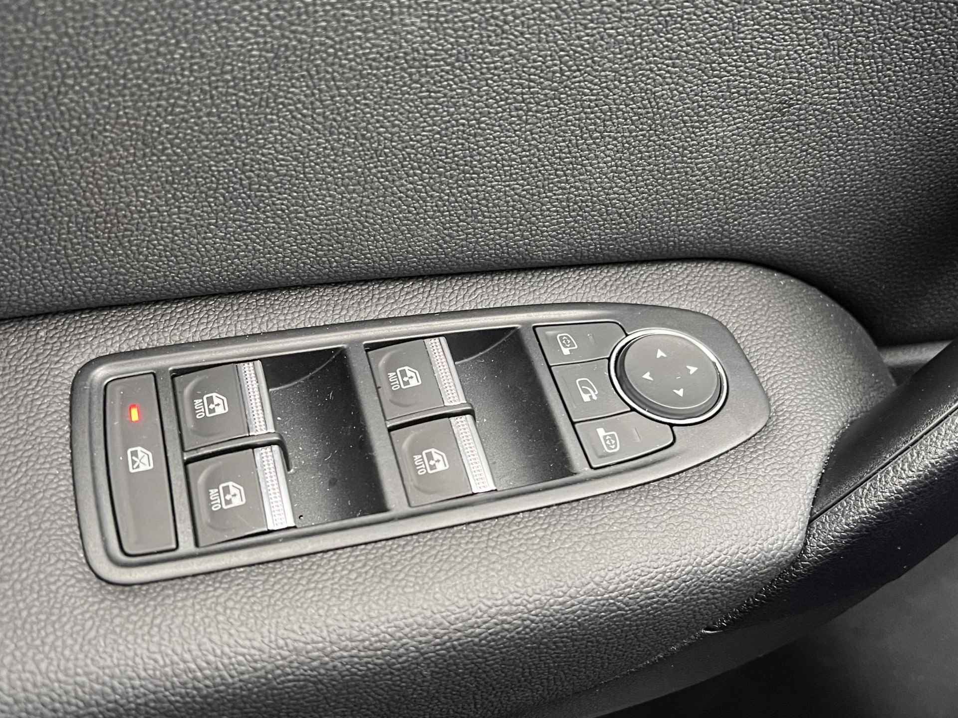 Renault Captur 1.3 TCe 140 Intens / Weinig km / Apple Carplay Android / Winterbanden inclusief / - 27/52