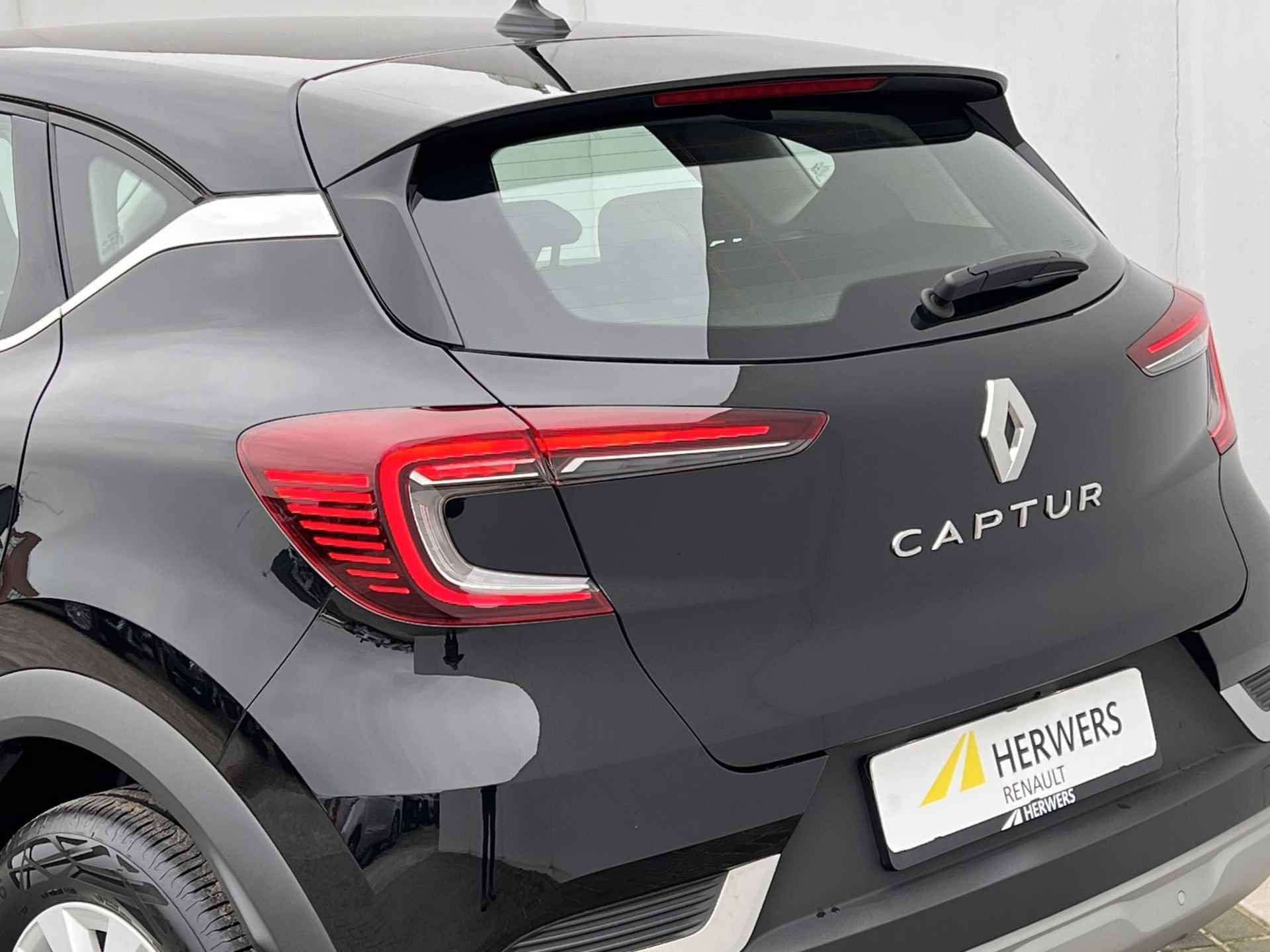 Renault Captur 1.3 TCe 140 Intens / Weinig km / Apple Carplay Android / Winterbanden inclusief / - 28/52