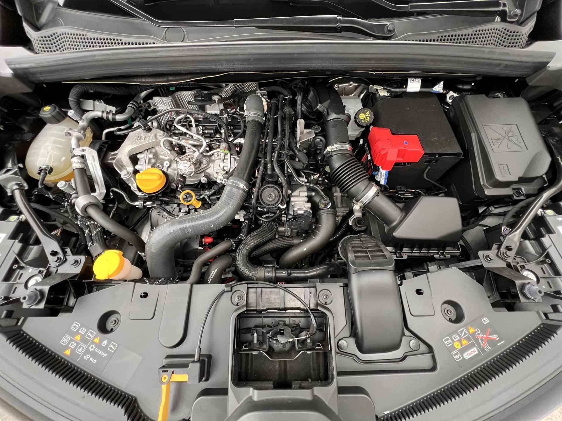 Renault Captur 1.3 TCe 140 Intens / Weinig km / Apple Carplay Android / Winterbanden inclusief / - 29/52