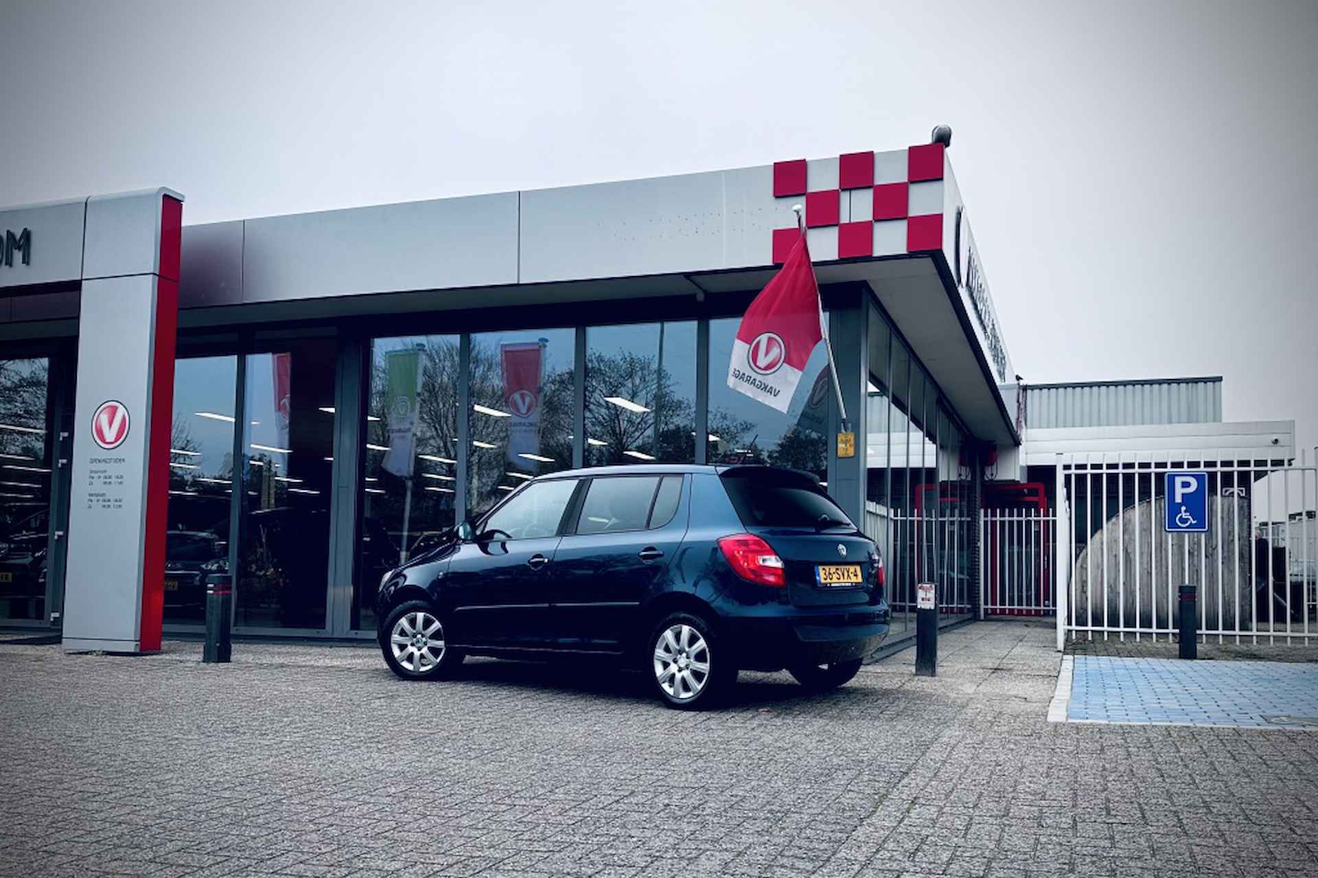 Skoda Fabia 1.2 TSI Ambition / AIRCO / CRUISE / PARKEERSENSOREN - 4/18