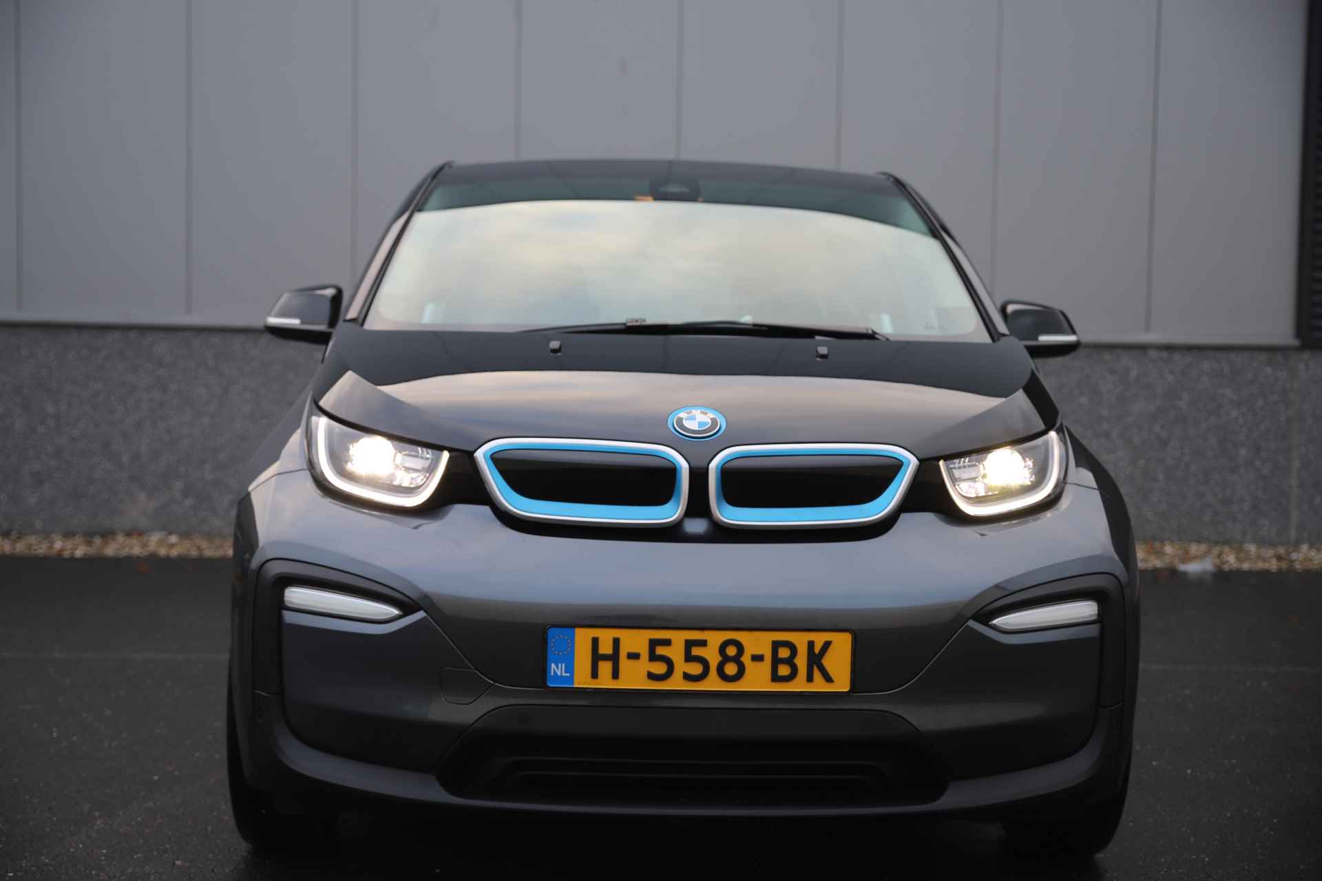 BMW i3 Executive 120Ah 42 kWh/S-Dak/Adaptive/H-Kardon/Camera/20"/3-fase - 3/44