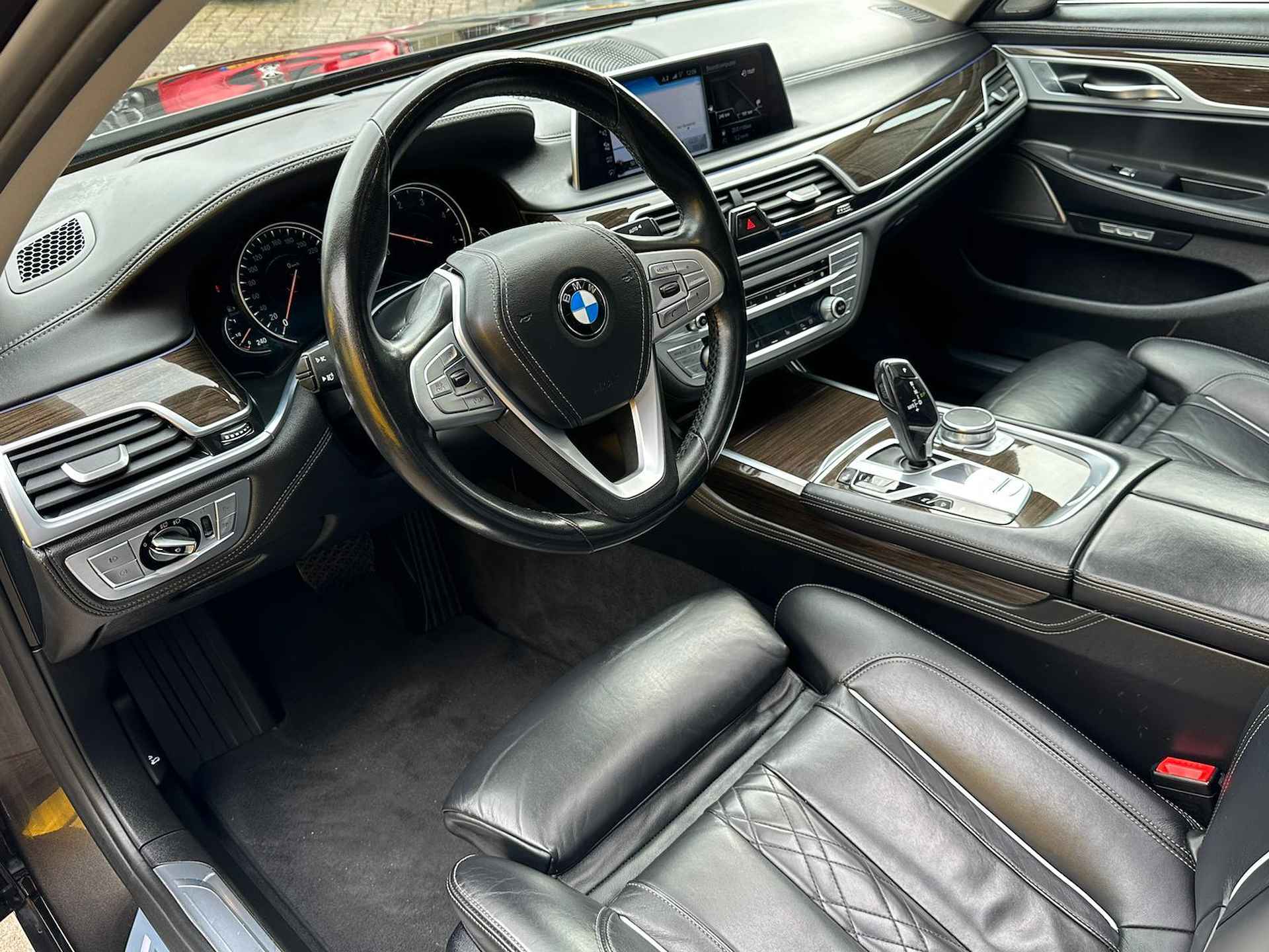 BMW 7-serie 730d xDrive High Executive Leder - Navi - Camera - Schuifdak - 11/44