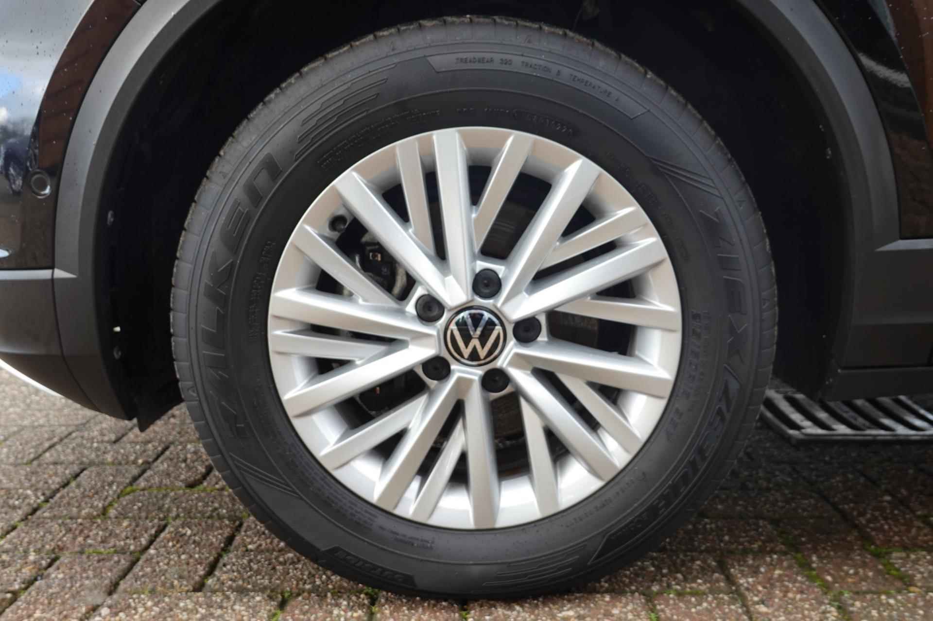 Volkswagen T-ROC 1.0 TSI Style - 42/43