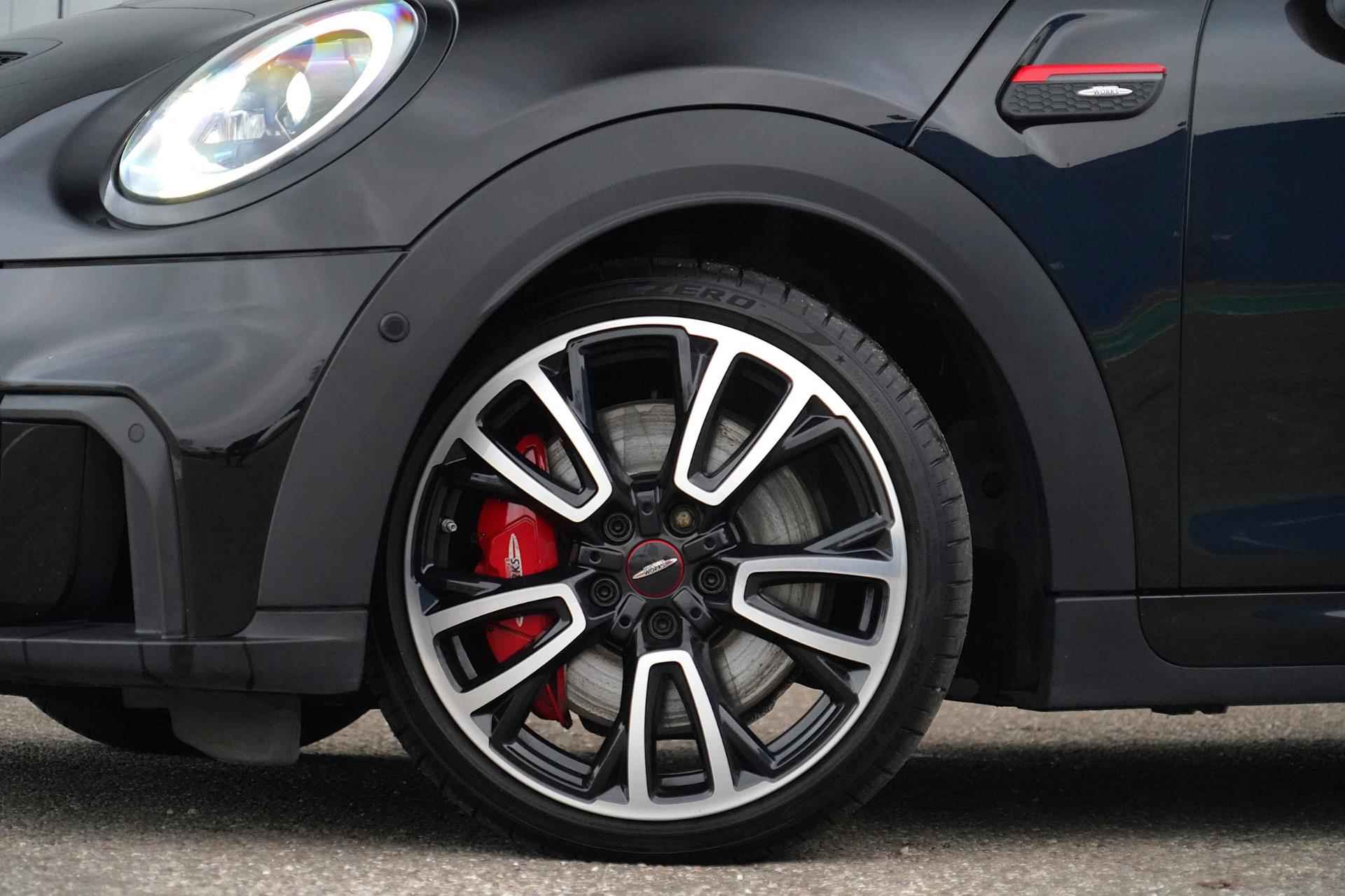 Mini Mini 2.0 John Cooper Works JCW Pack / Schuifdak / Camera / Leder / Navigatie / Stoelverw. / Automaat - 3/33