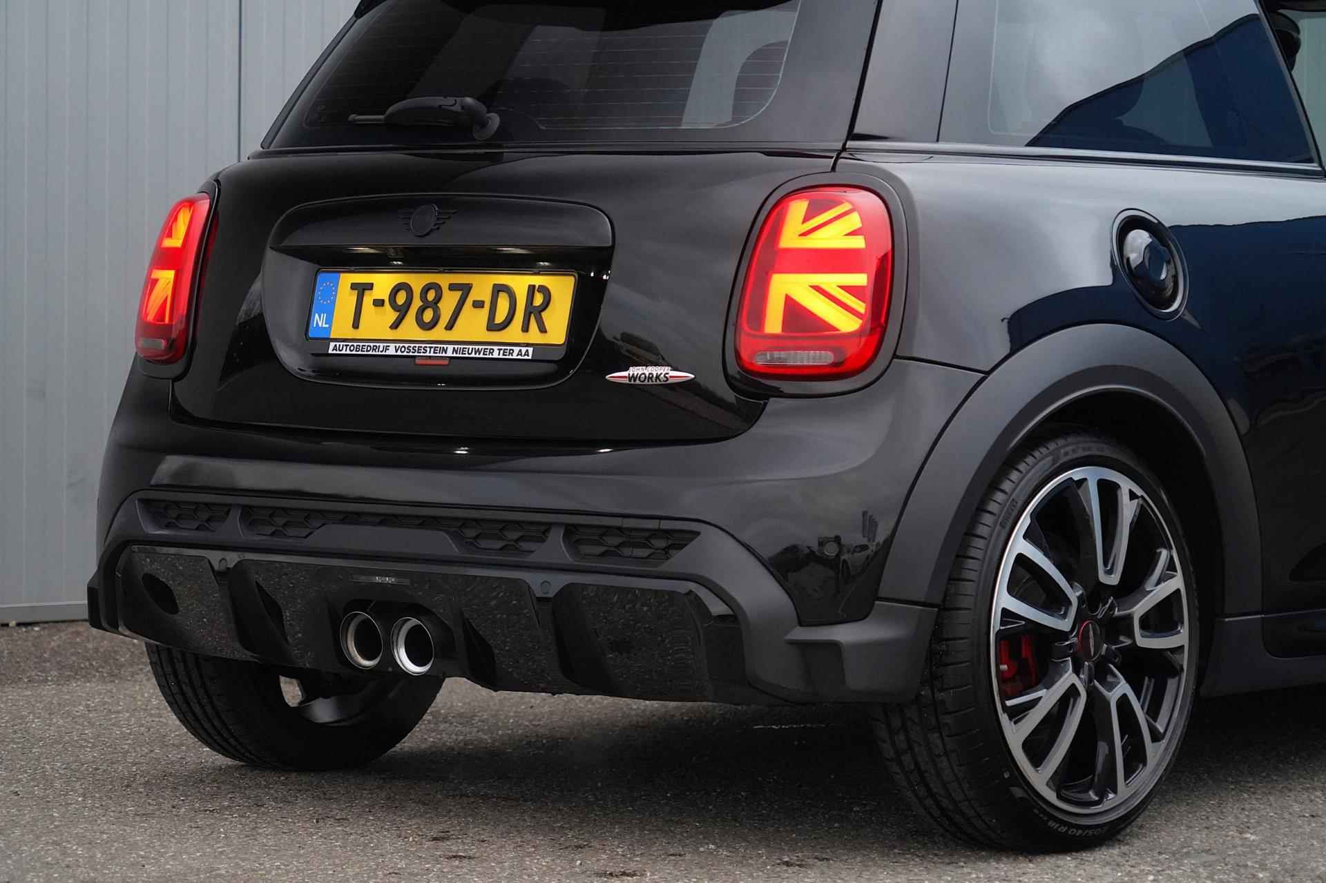 Mini Mini 2.0 John Cooper Works JCW Pack / Schuifdak / Camera / Leder / Navigatie / Stoelverw. / Automaat - 24/33