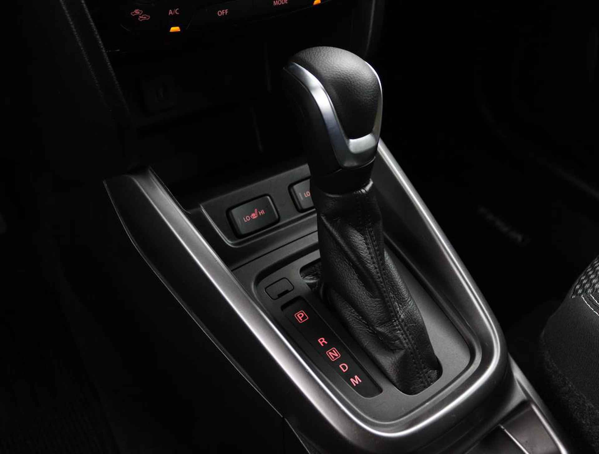 Suzuki Vitara 1.5 Hybrid Select | Navigatie | Keyless Entry | Bi Tone | Suzuki Safety Systeem | Achteruitrijcamera | Automaat | Led Verlichting | Dodehoek Detectie | - 27/50