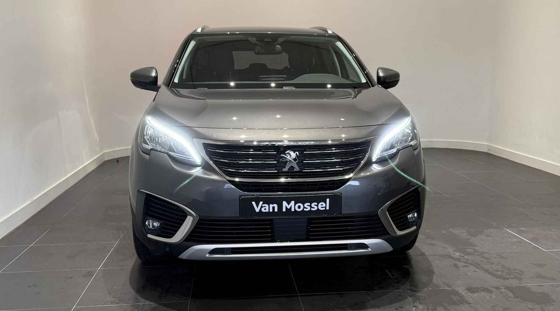 Peugeot 5008 1.2 PureTech Allure / Achteruitrijcamera / Navigatie / Climate Control / Sensoren Voor / Zonnescherm Achter - 4/26