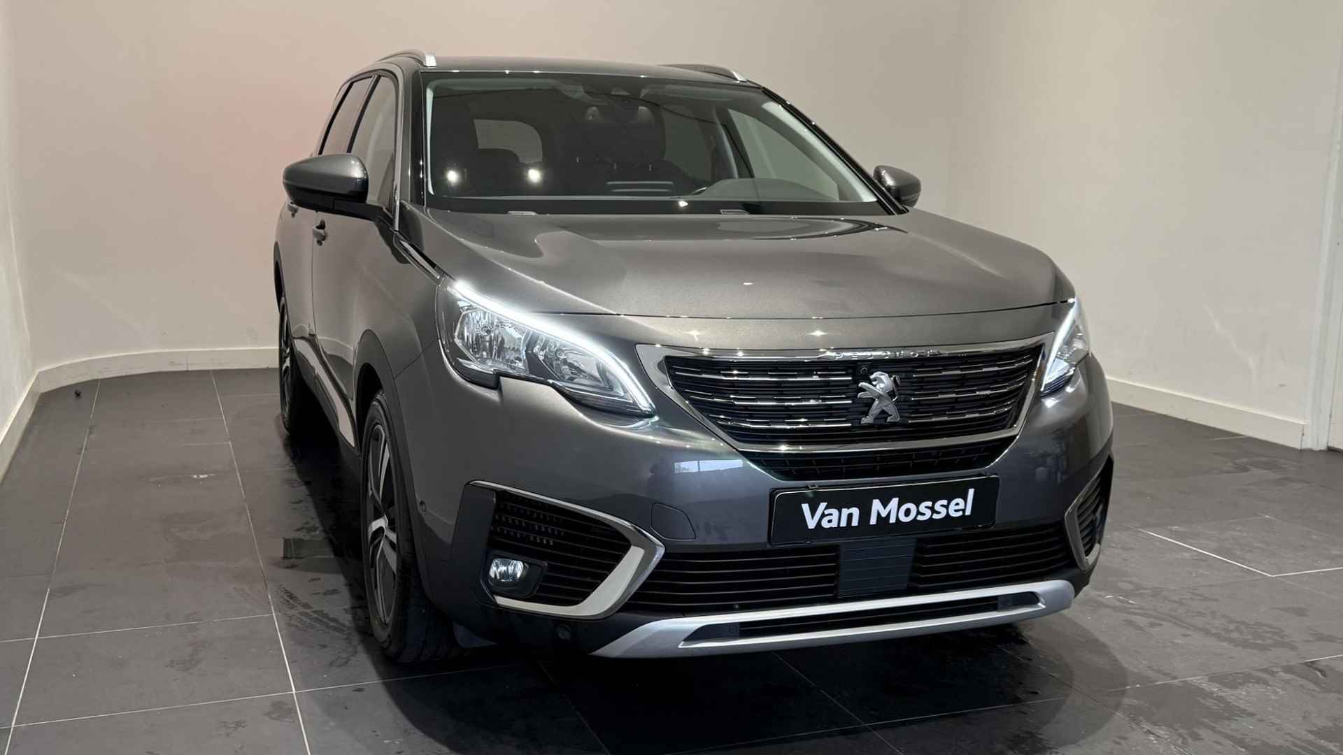 Peugeot 5008 1.2 PureTech Allure / Achteruitrijcamera / Navigatie / Climate Control / Sensoren Voor / Zonnescherm Achter - 5/26