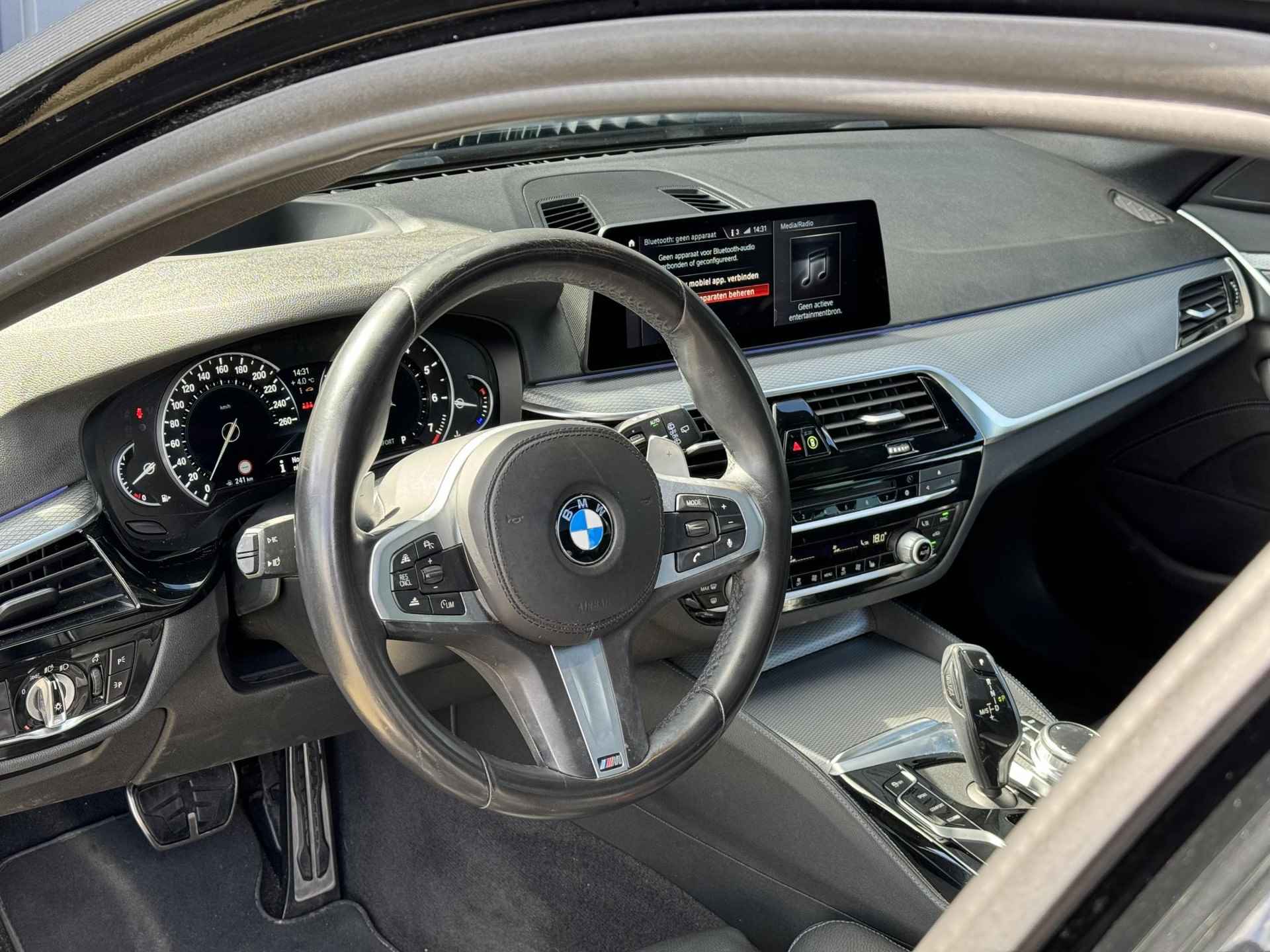 BMW 5-serie Touring 530i High Executive | M Sport | Head-Up | Pano - 26/32