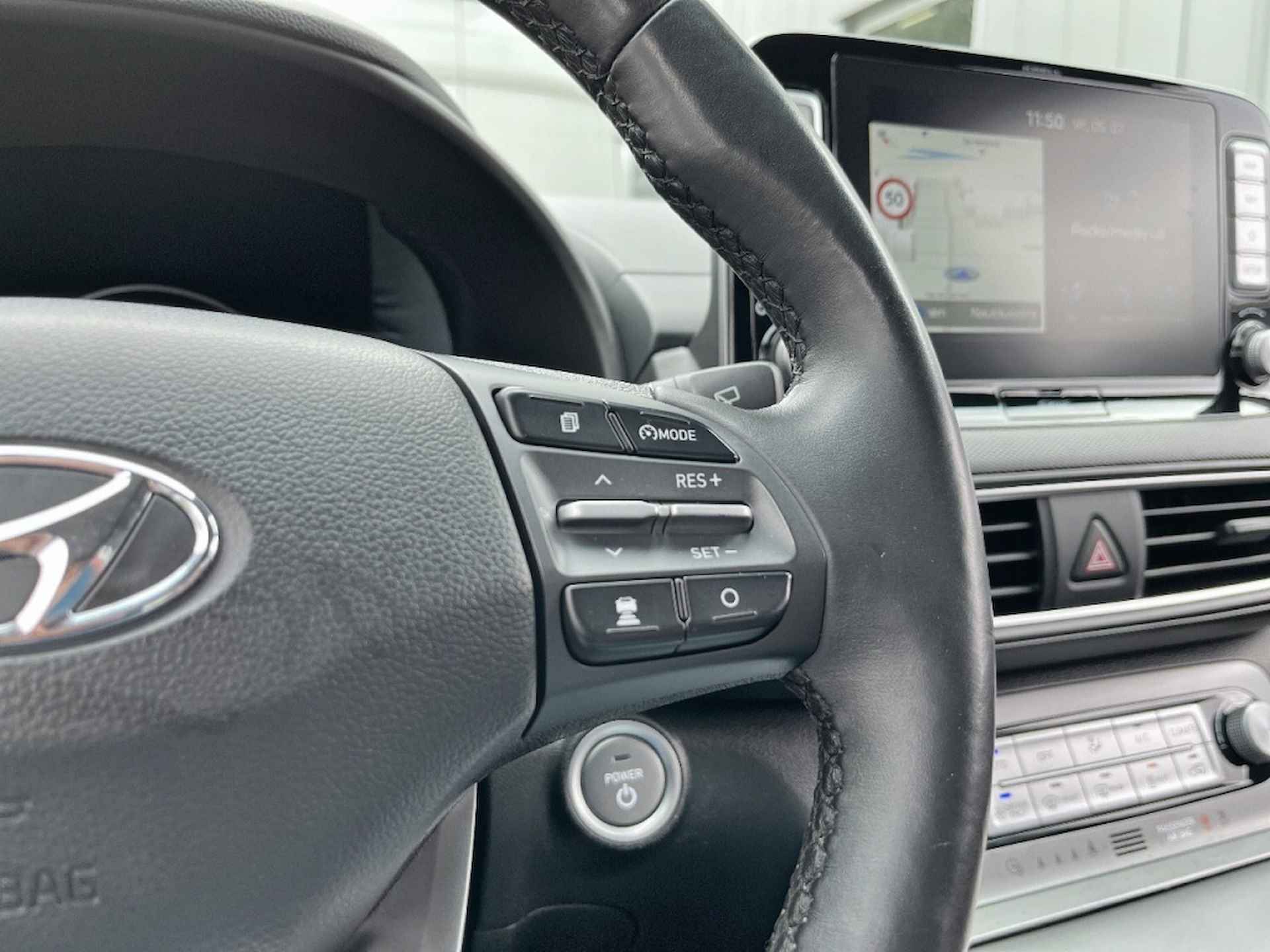 Hyundai Kona EV Premium 64 kWh LEDER NAVIGATIE LMV CRUISE - 15/36