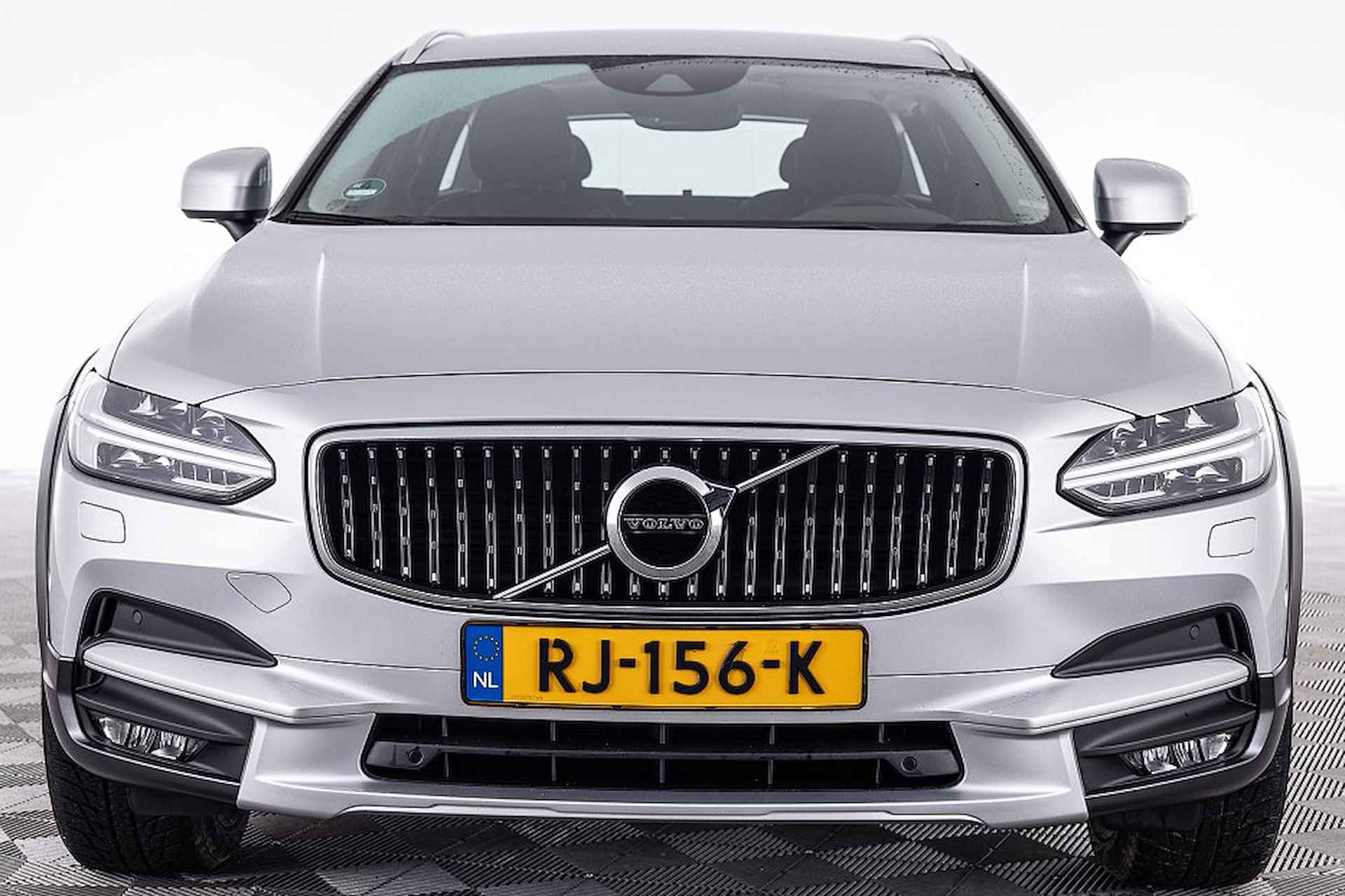 Volvo V90 Cross Country 2.0 D4 AWD | LEDER | PILOT ASSIST | Automaat ✅ 1e Eigenaar . - 20/29