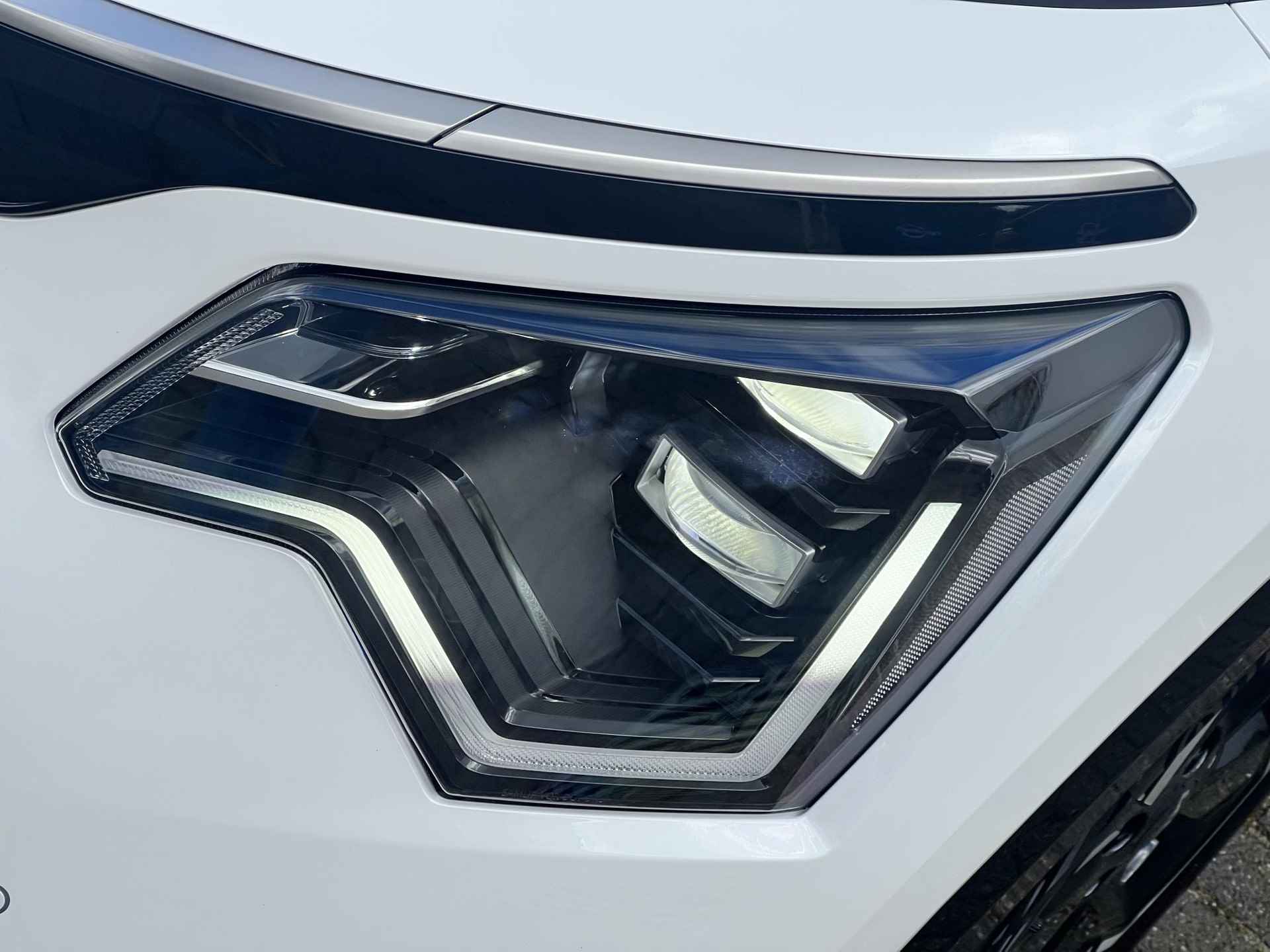 Kia Niro EV Edition Plus 64.8 kWh | Camera | Stoel- en stuurverwarming | Keyless Start & Entry | Apple-/Android Carplay - 2/44