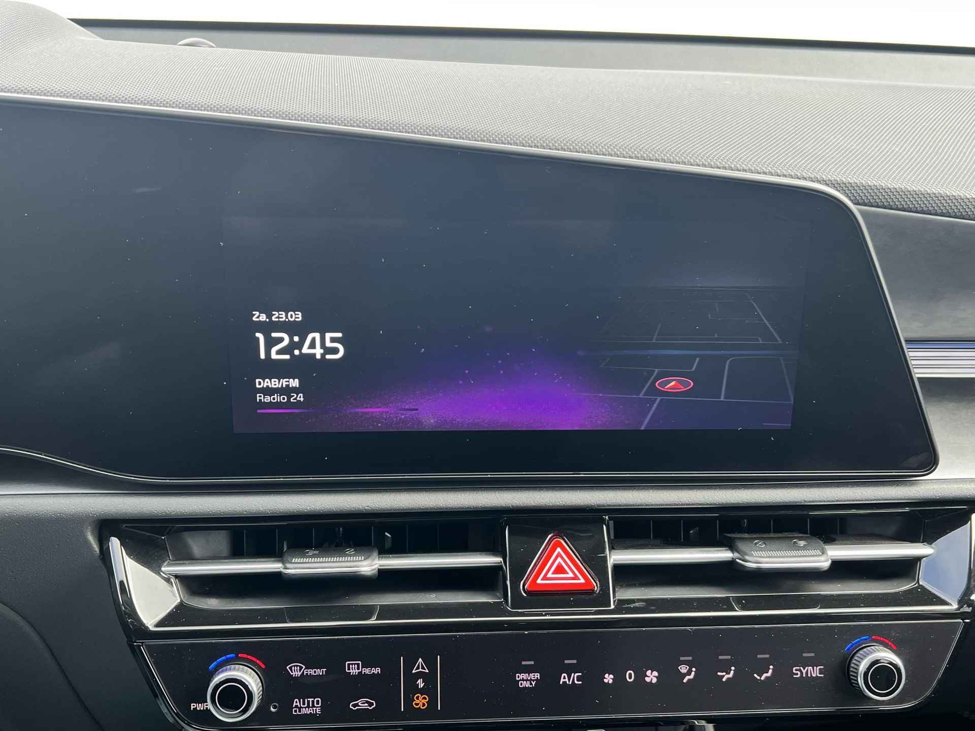 Kia Niro EV Edition Plus 64.8 kWh | Camera | Stoel- en stuurverwarming | Keyless Start & Entry | Apple-/Android Carplay - 34/44