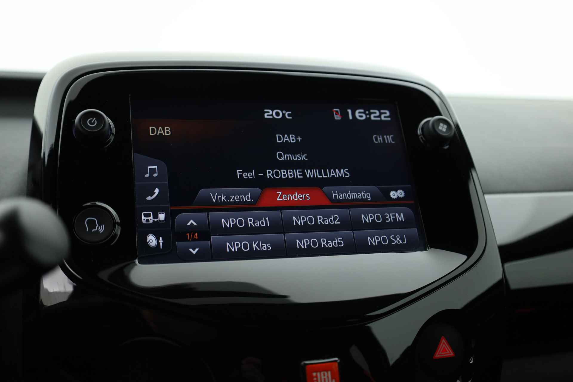 Toyota Aygo 1.0 VVT-i x-JBL | Apple CarPlay/Android Auto | Camera | Clima | 15'' - 11/24