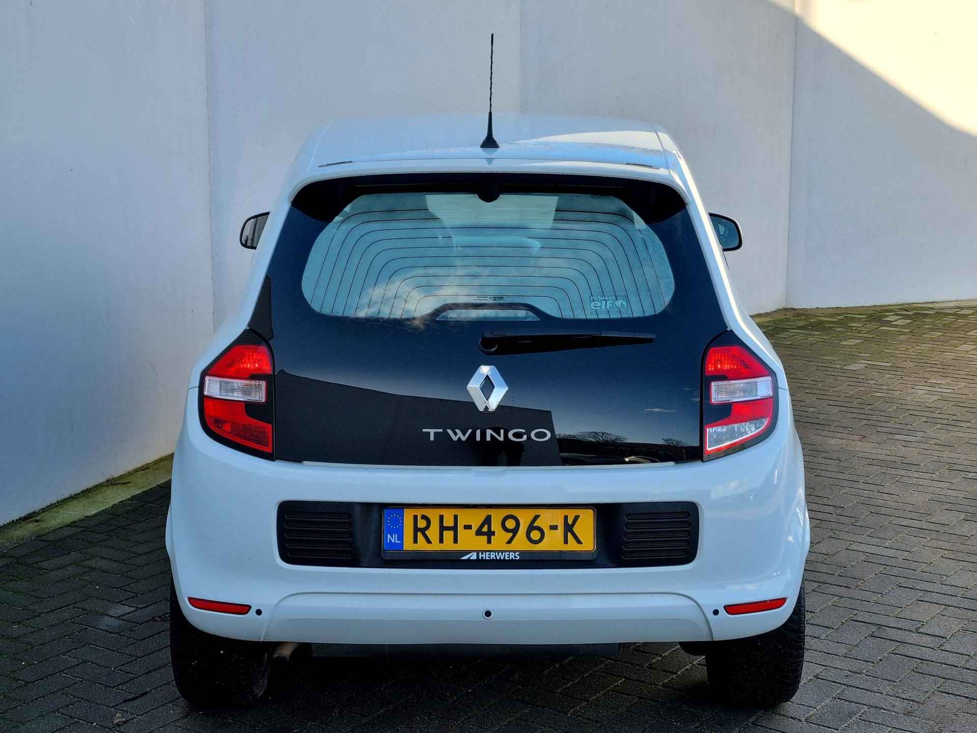 Renault Twingo 1.0 SCe Intens Automaat / All Season Banden / Navigatie / Achterruitrijcamera / Airco / Cruise Control / 16" Lichtmetalen Velgen - 25/40