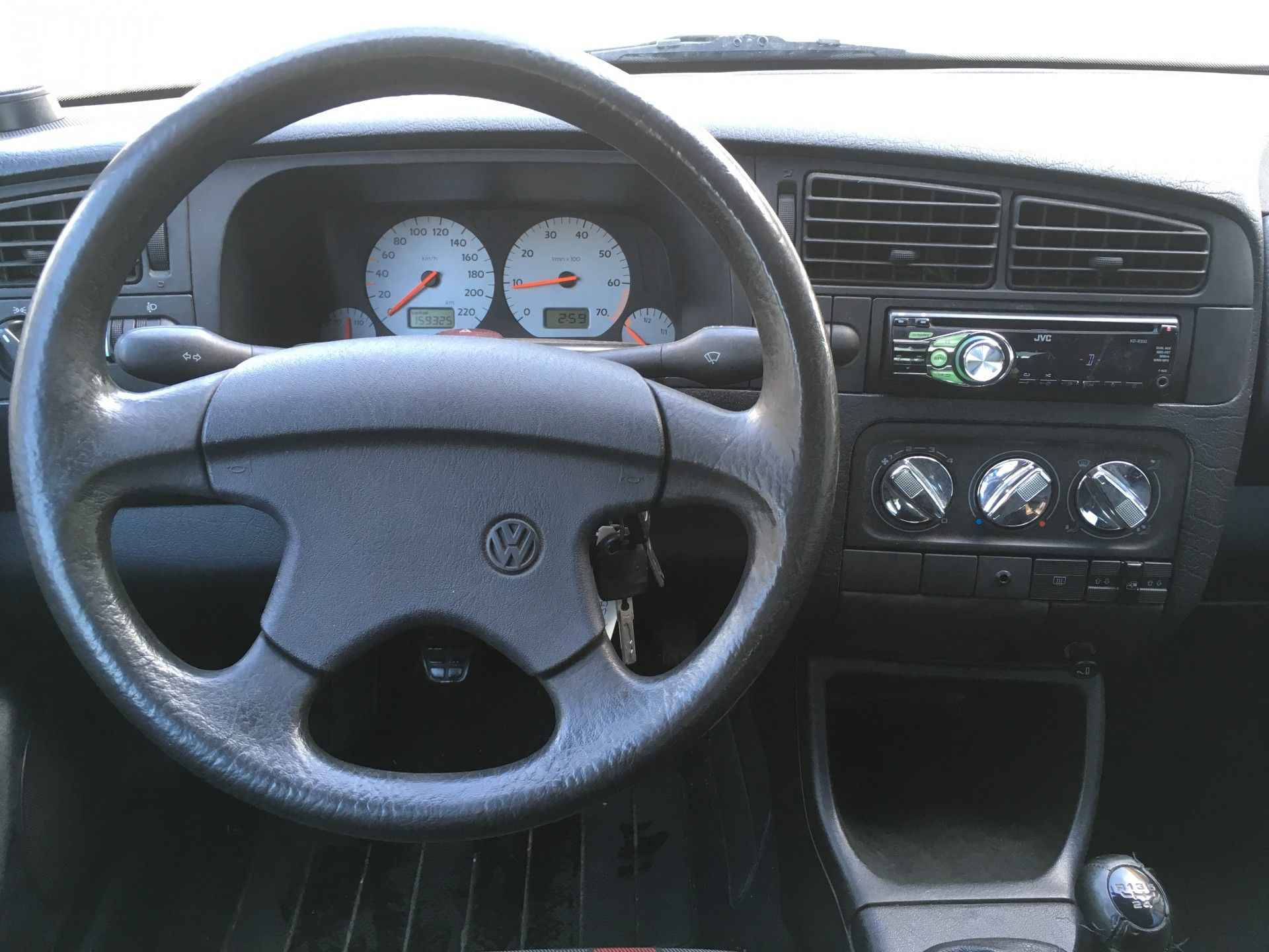 Volkswagen GOLF Cabriolet 1.8 | LM velgen | Elektrische ramen | Radio | Staat in de Krim - 5/14