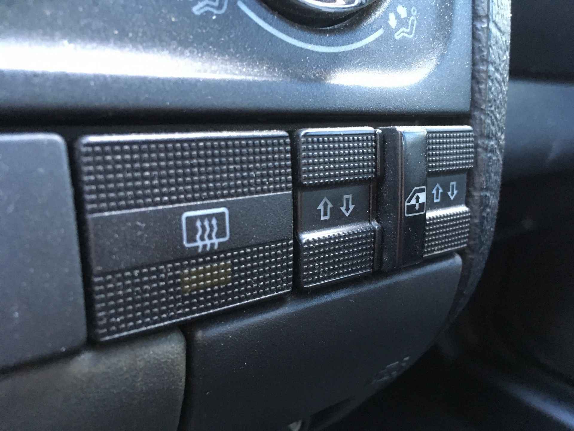 Volkswagen GOLF Cabriolet 1.8 | LM velgen | Elektrische ramen | Radio | Staat in de Krim - 10/14