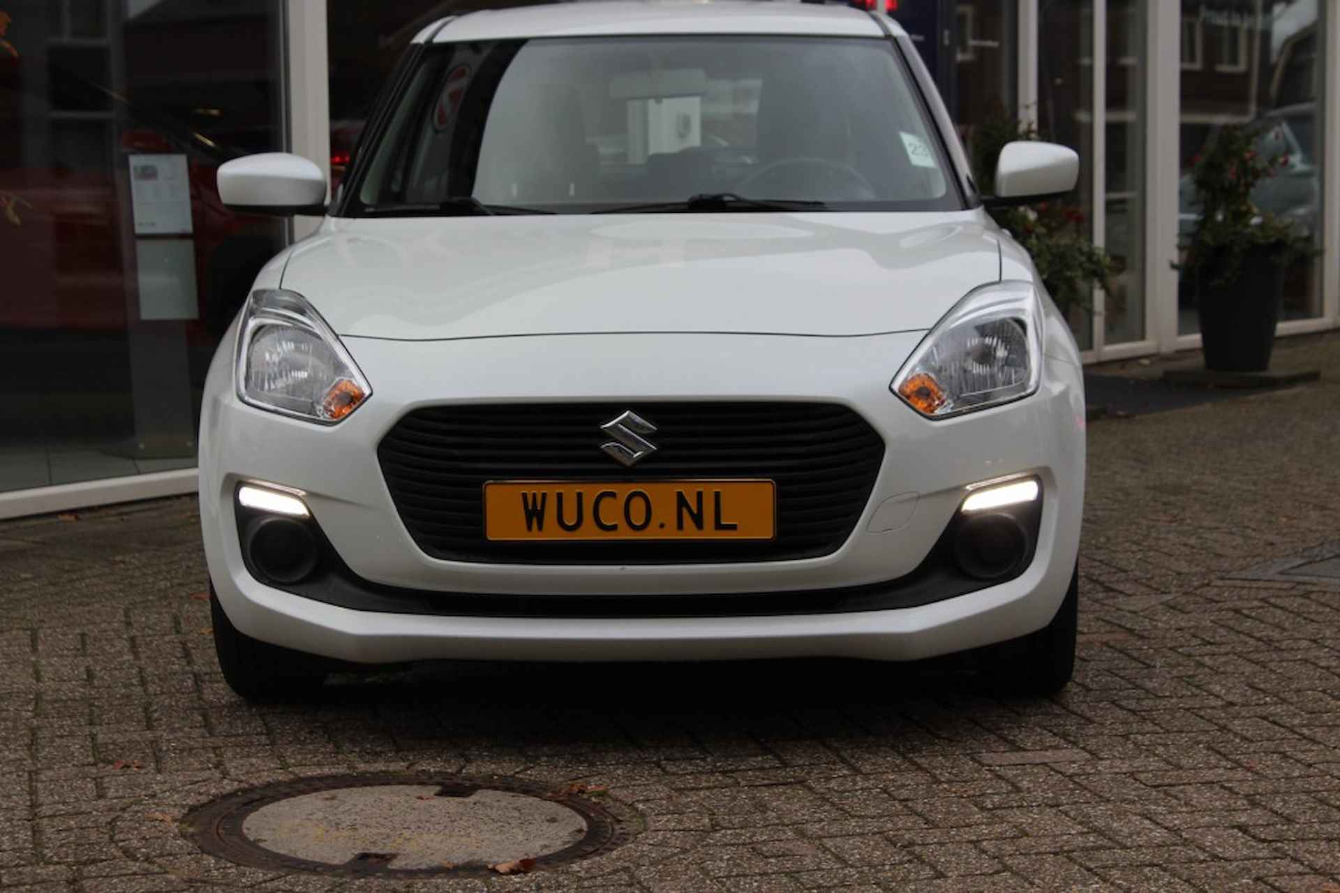 SUZUKI Swift 1.2 COMFORT SMART HYBIDE AIRCO CRUISE - 2/20