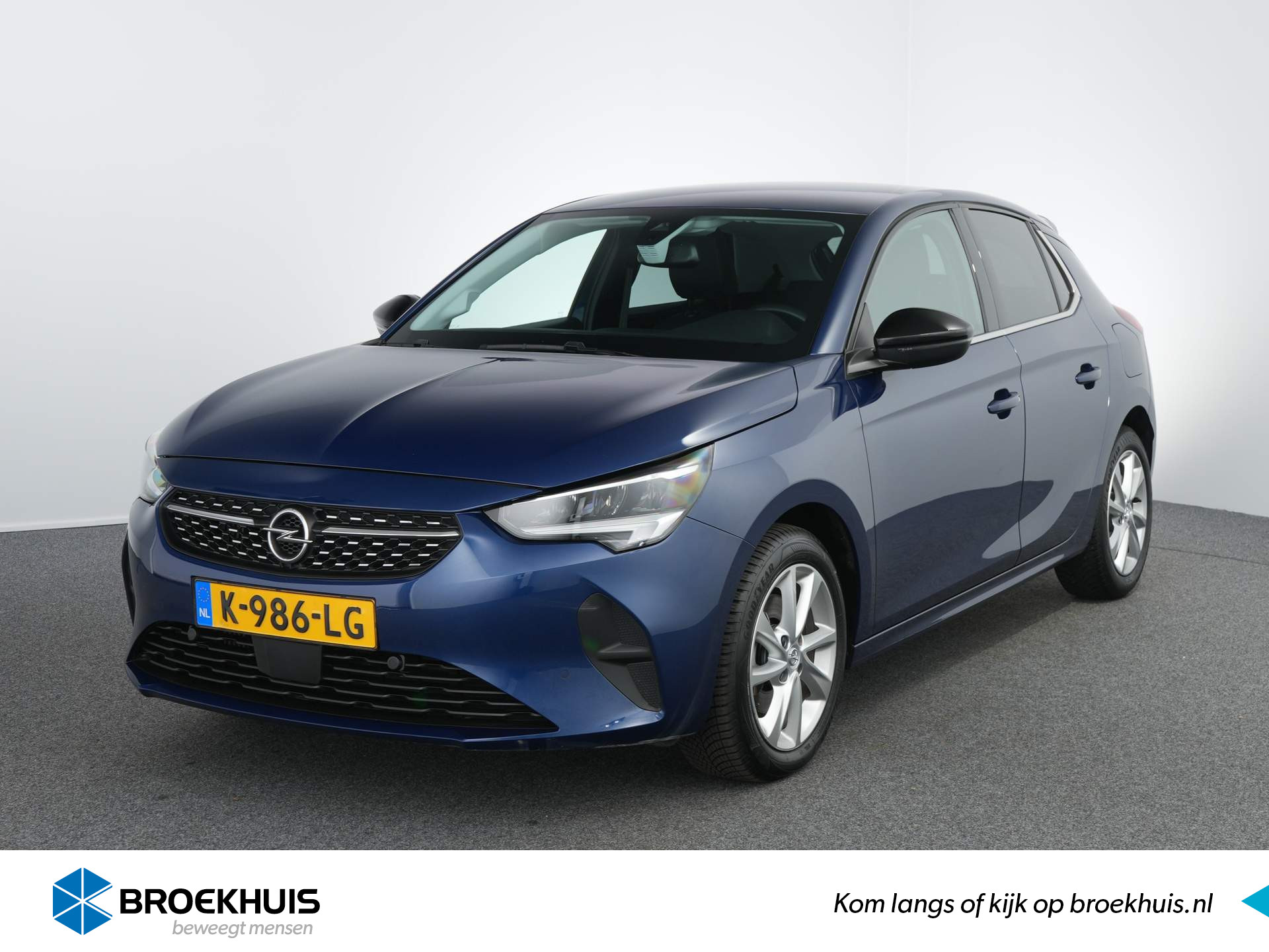 Opel Corsa 1.2 Elegance Navigatie | Parkeersensoren | Achteruitrijcamera | Automaat bij viaBOVAG.nl