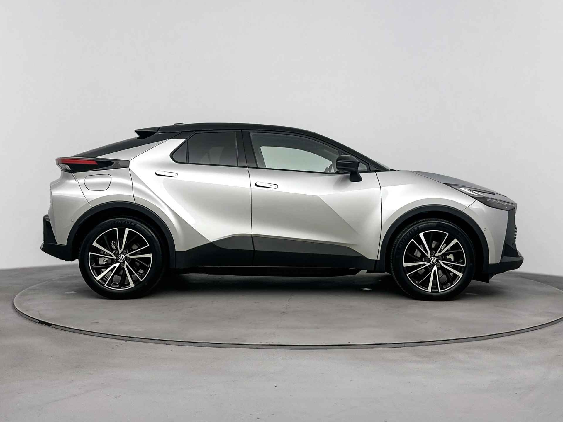 Toyota C-HR 2.0 Plug-in Hybrid 220 Executive *DEMO* | Panoramadak | Stoel- en stuurwielverwarming | - 15/41