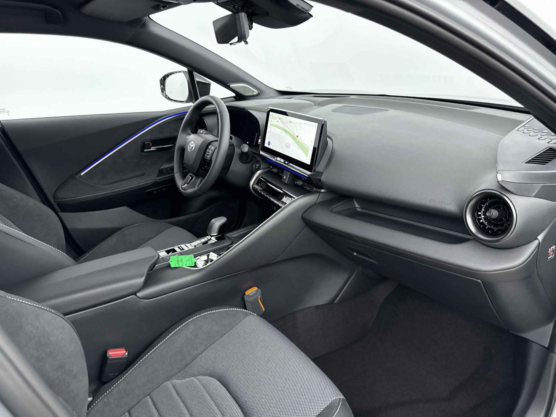 Toyota C-HR 2.0 Plug-in Hybrid 220 Executive *DEMO* | Panoramadak | Stoel- en stuurwielverwarming | - 31/41