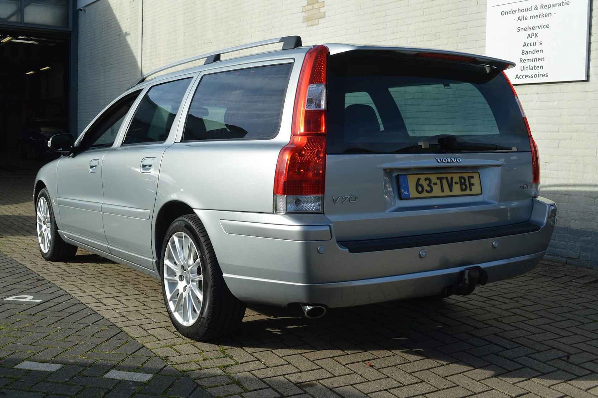 Volvo V70 2.5T Edition Sport / BOVAG RIJKLAARPRIJS - 6/22