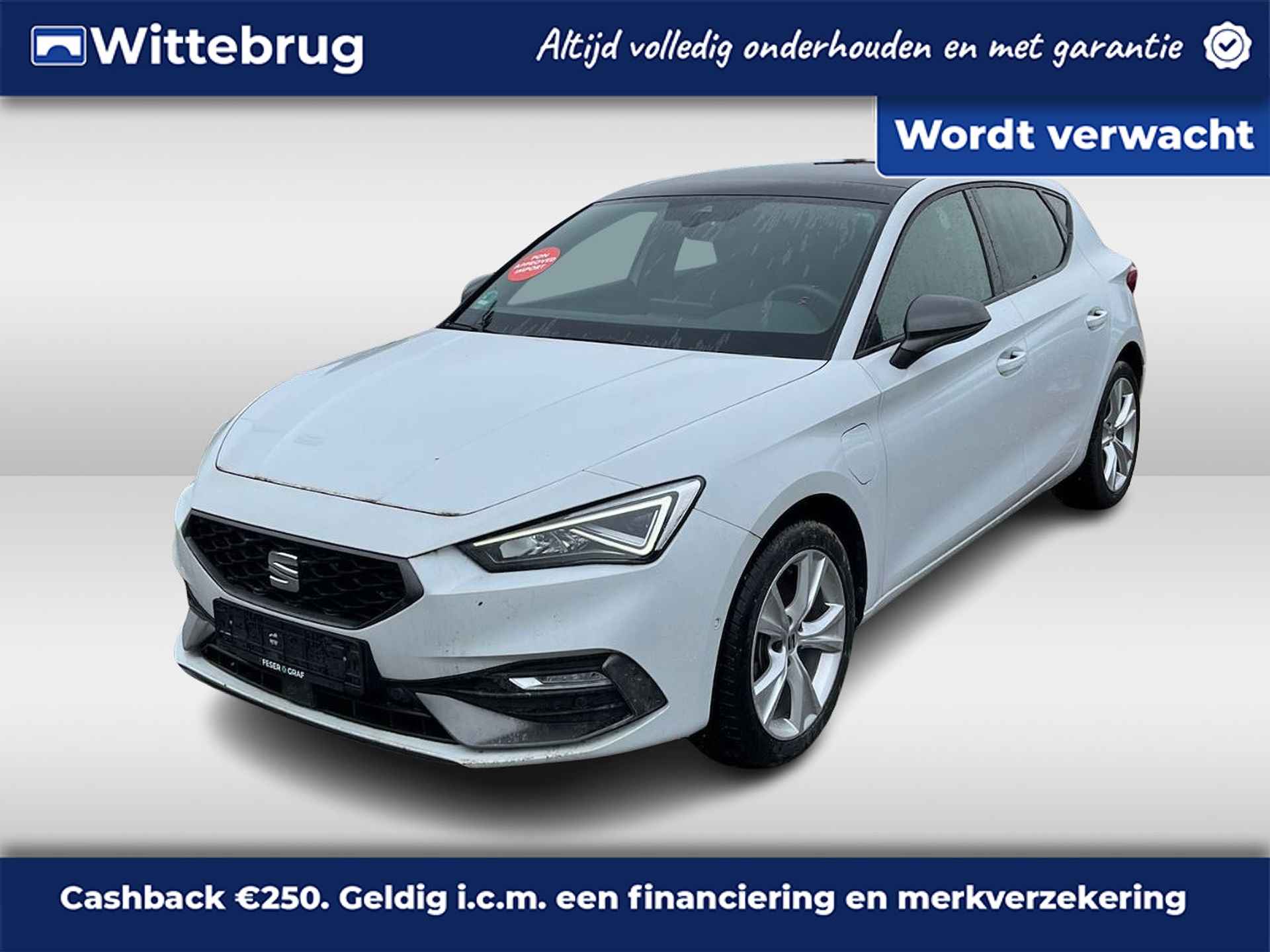 SEAT Leon 1.4 TSI eHybrid PHEV 204pk DSG FR / Panoramadak / Full LED / Camera / Keyless / 17" LMV / Stuur en Stoelverwarming / Dinamica Bekleding / Memory Seat - 1/6