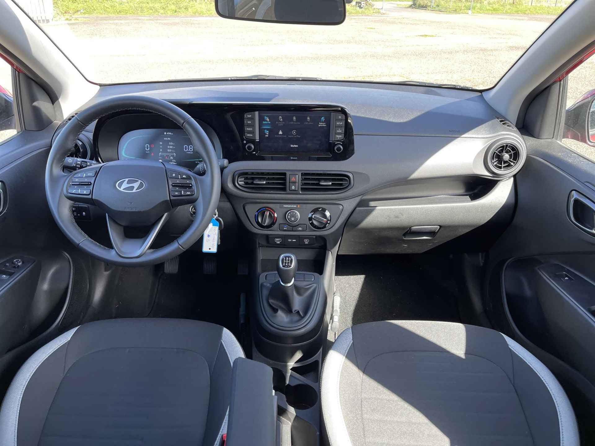Hyundai i10 1.0 Comfort Smart *NIEUW MODEL* | Apple Carplay/Android Auto | Camera | Cruise Control | Airco | Bluetooth Tel. | DAB | Rijklaarprijs! - 13/26