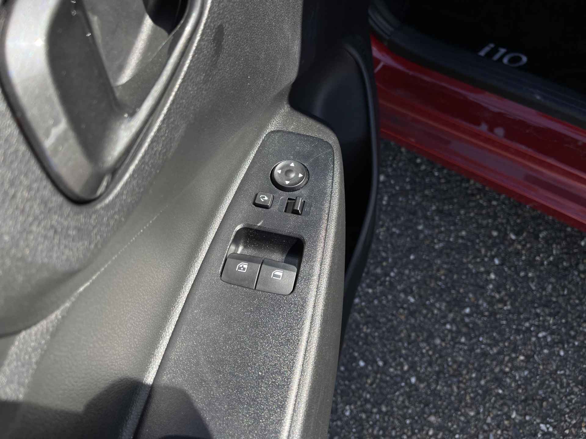 Hyundai i10 1.0 Comfort Smart *NIEUW MODEL* | Apple Carplay/Android Auto | Camera | Cruise Control | Airco | Bluetooth Tel. | DAB | Rijklaarprijs! - 24/26
