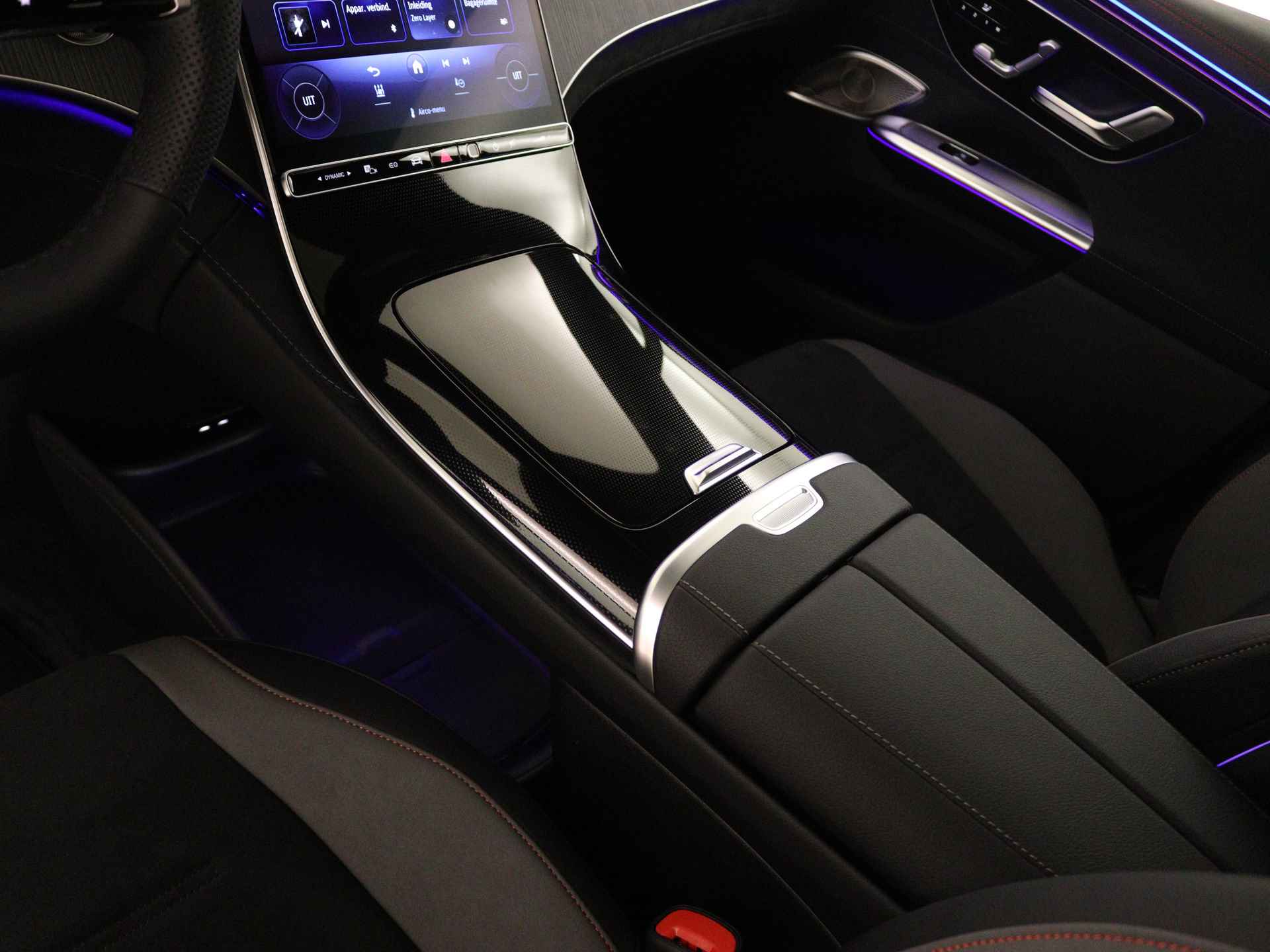 Mercedes-Benz EQE SUV 350 4Matic AMG Line | Memorypakket | Smartphone-integratie | Rij-assistentiepakket Plus | Panoramaschuifdak  | Burmester® 3D-Surround sound system | USB-pakket plus | Parkeerpakket met 360°-camera | - 11/38