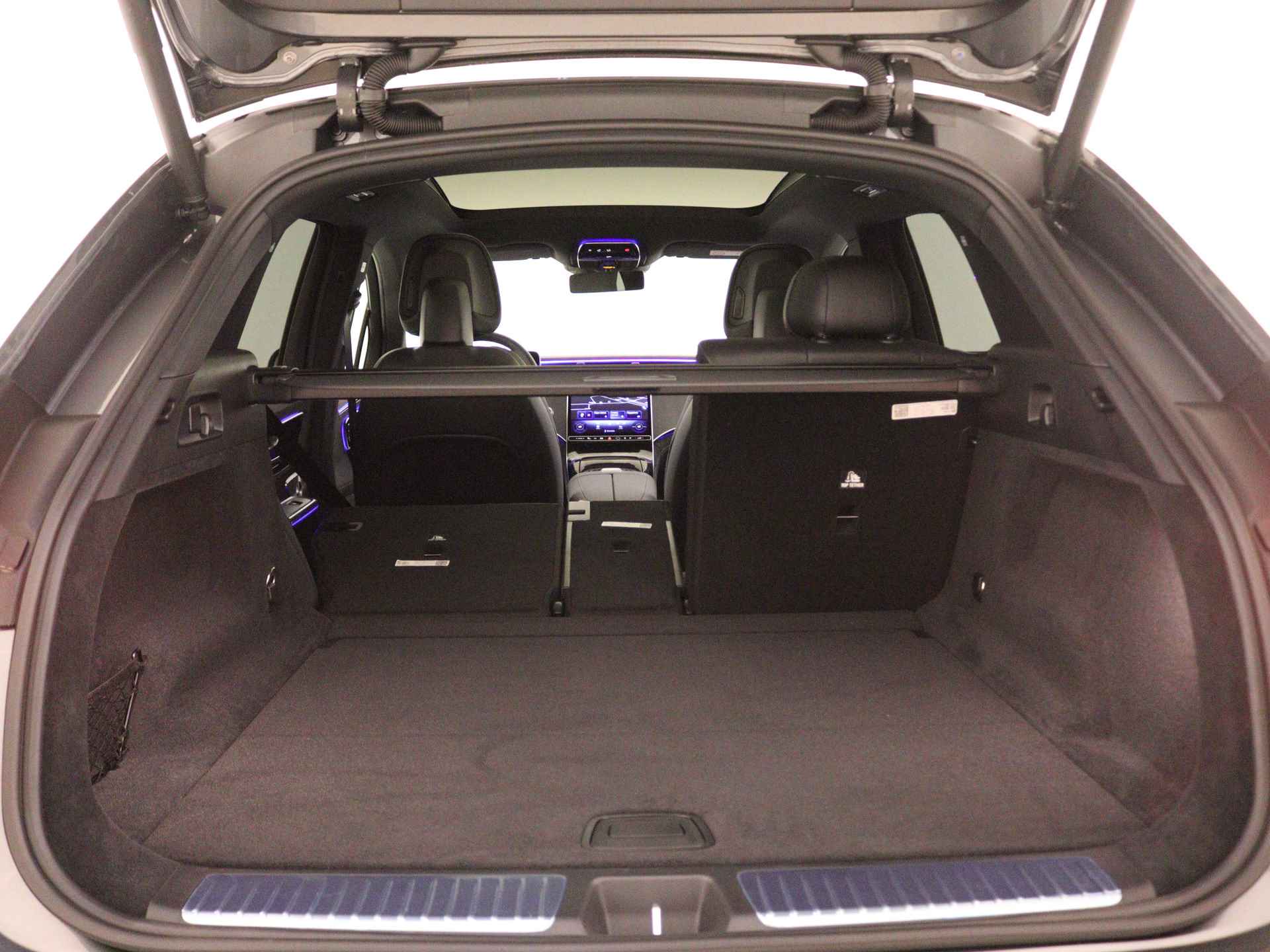 Mercedes-Benz EQE SUV 350 4Matic AMG Line | Memorypakket | Smartphone-integratie | Rij-assistentiepakket Plus | Panoramaschuifdak  | Burmester® 3D-Surround sound system | USB-pakket plus | Parkeerpakket met 360°-camera | - 34/38