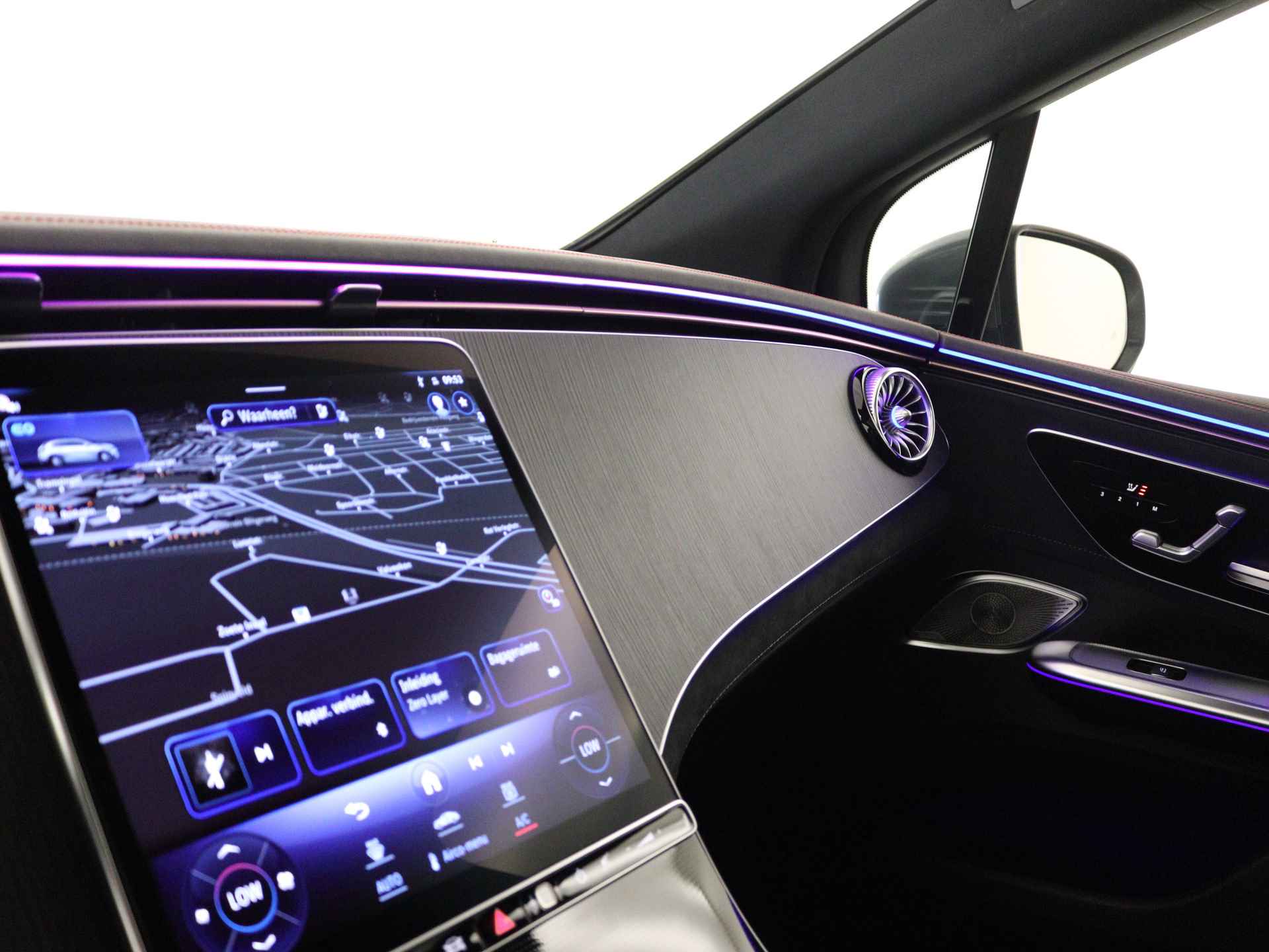 Mercedes-Benz EQE SUV 350 4Matic AMG Line | Memorypakket | Smartphone-integratie | Rij-assistentiepakket Plus | Panoramaschuifdak  | Burmester® 3D-Surround sound system | USB-pakket plus | Parkeerpakket met 360°-camera | - 7/38