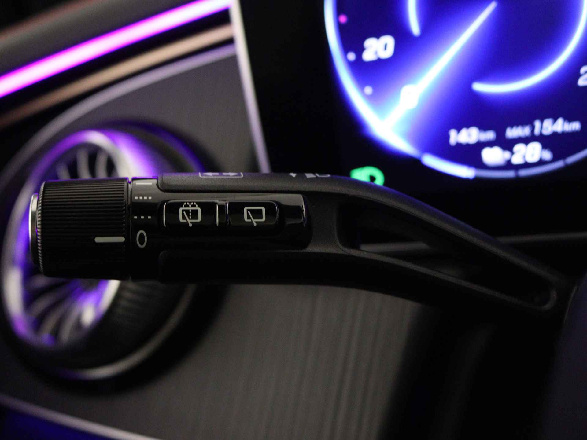 Mercedes-Benz EQE SUV 350 4Matic AMG Line | Memorypakket | Smartphone-integratie | Rij-assistentiepakket Plus | Panoramaschuifdak  | Burmester® 3D-Surround sound system | USB-pakket plus | Parkeerpakket met 360°-camera | - 19/38