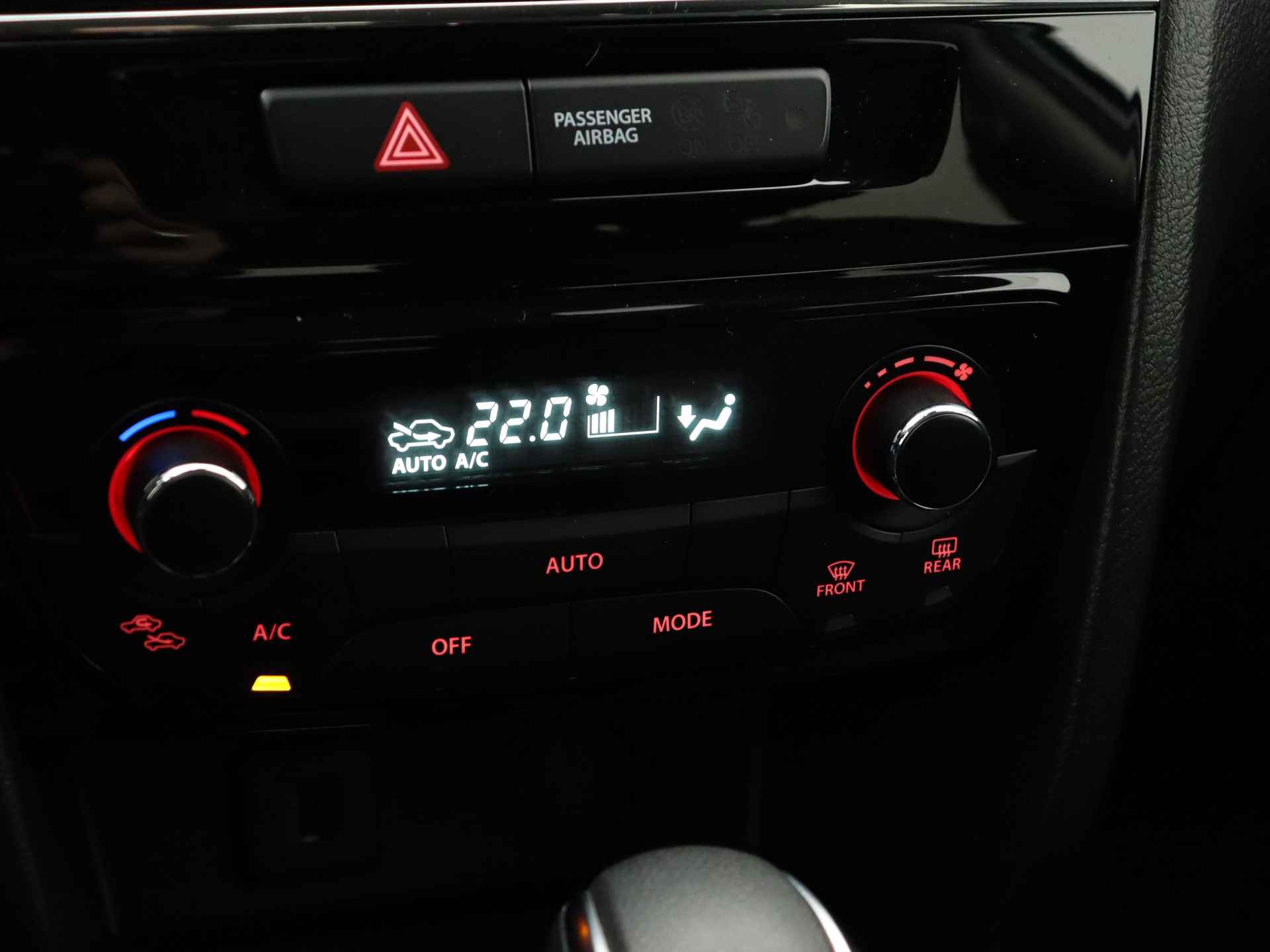 Suzuki Vitara 1.5 Hybrid Select Automaat | Navigatie | Lichtmetalen Velgen | Stoelverwarming | - 10/37