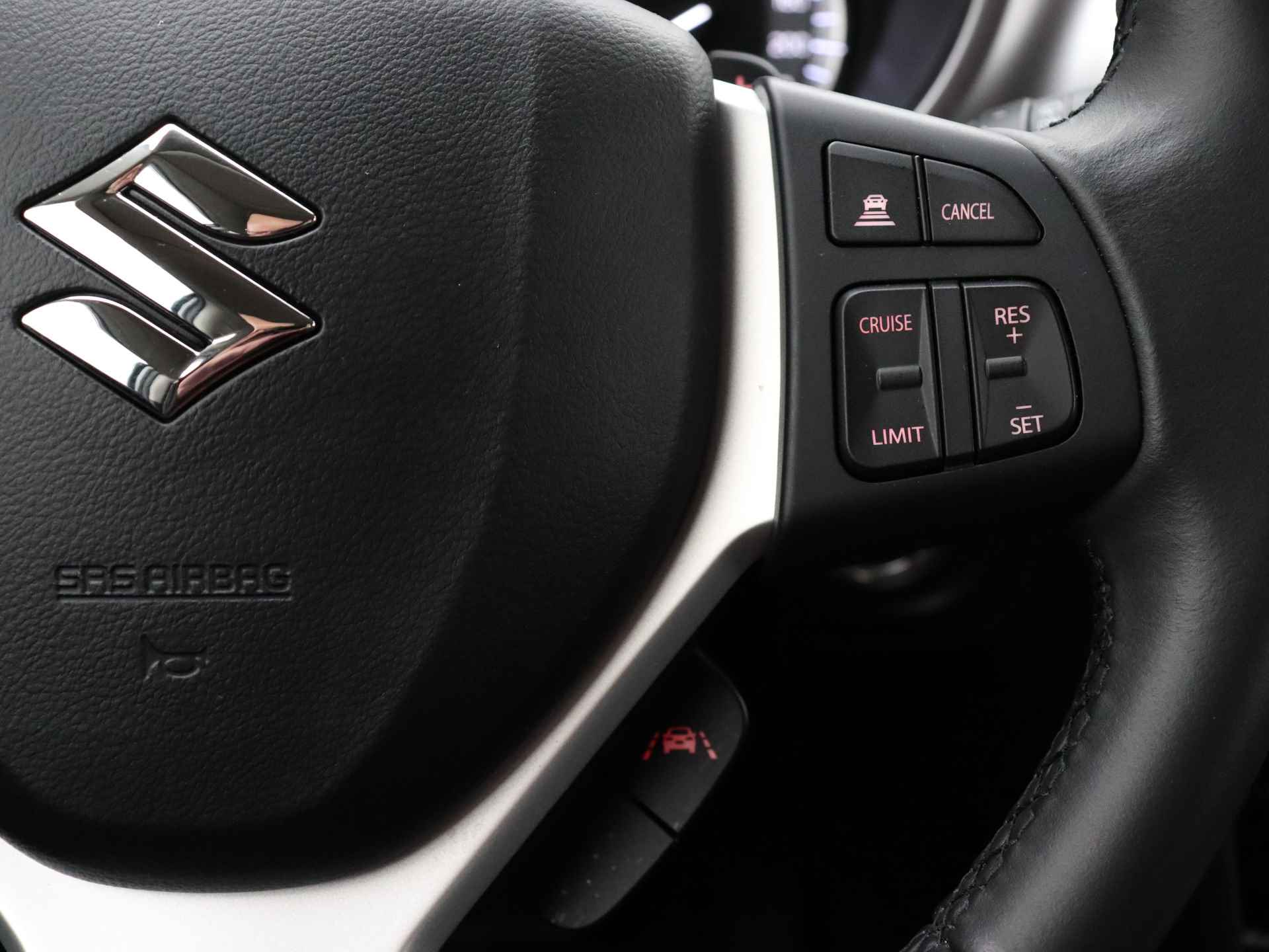 Suzuki Vitara 1.5 Hybrid Select Automaat | Navigatie | Lichtmetalen Velgen | Stoelverwarming | - 19/37