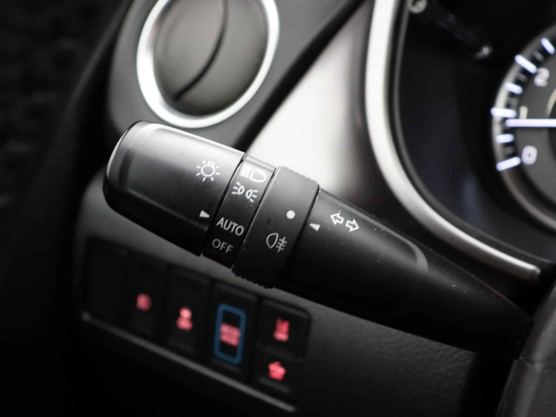 Suzuki Vitara 1.5 Hybrid Select Automaat | Navigatie | Lichtmetalen Velgen | Stoelverwarming | - 20/37