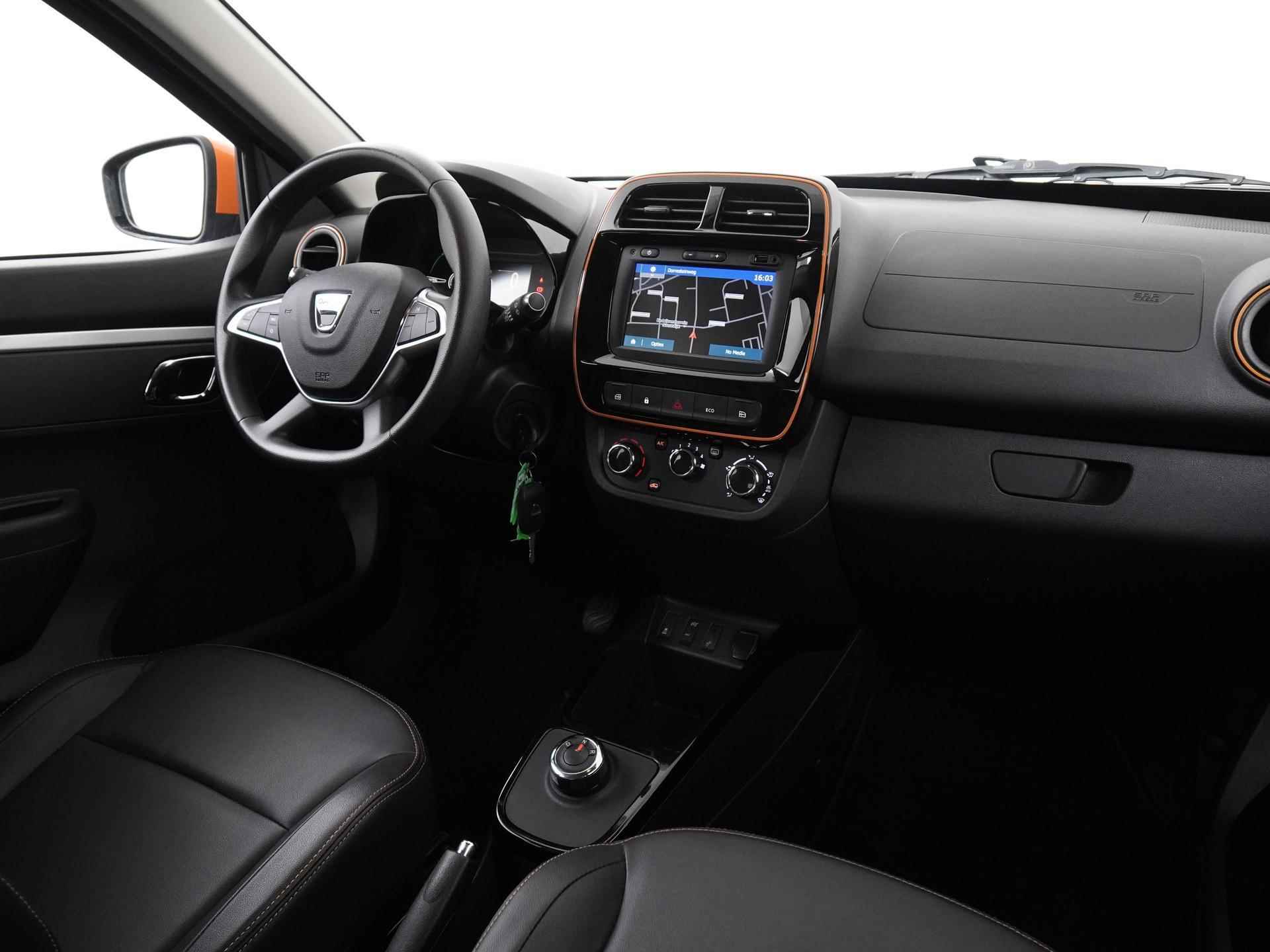 Dacia Spring Comfort Plus (Orange Pack) | 12945 na subsidie | Camera | Navigatie | Apple/Android Carplay | Zondag Open! - 2/31