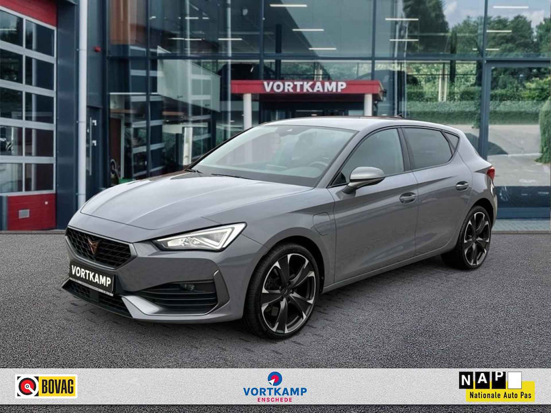 CUPRA Leon 1.4 TSI DSG E-HYBRID NAVI/ACC/STOEL-STUURVERW/PDC/CARPLAY