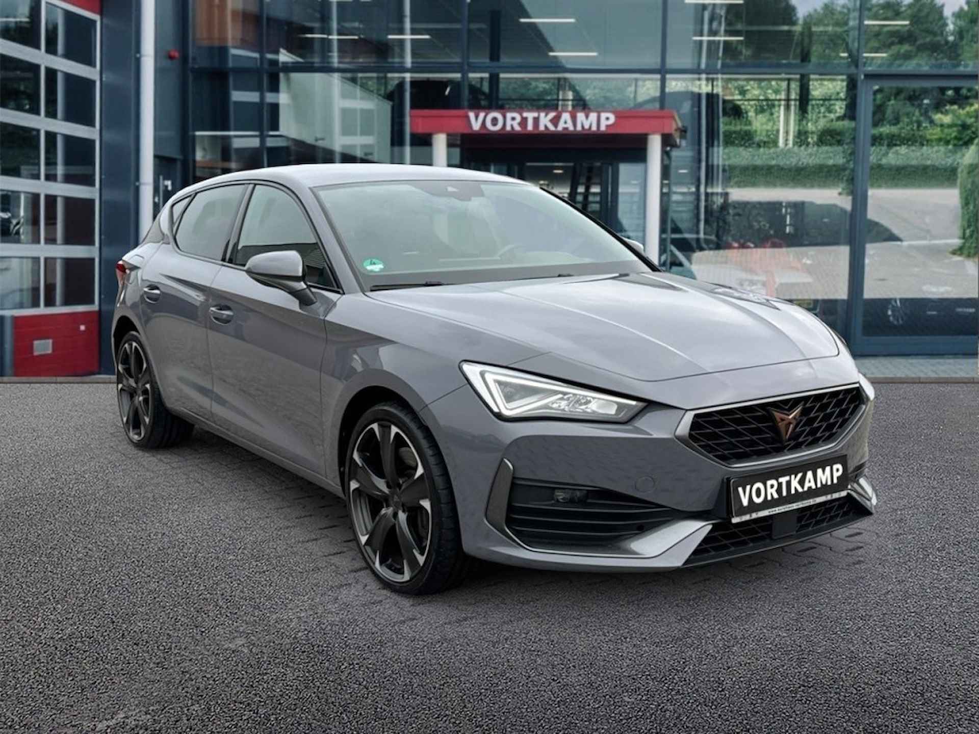 CUPRA Leon 1.4 TSI DSG E-HYBRID NAVI/ACC/STOEL-STUURVERW/PDC/CARPLAY - 3/24