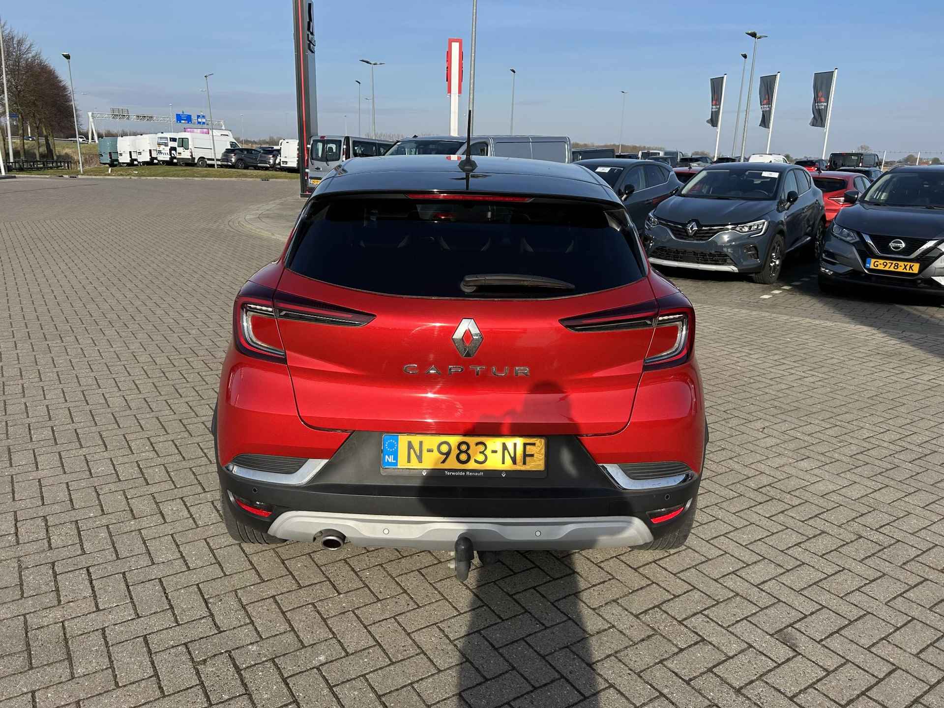 Renault Captur 1.3 TCe 140PK Automaat Intens | Trekhaak | 1500 KG TREKGEWICHT | - 2/16