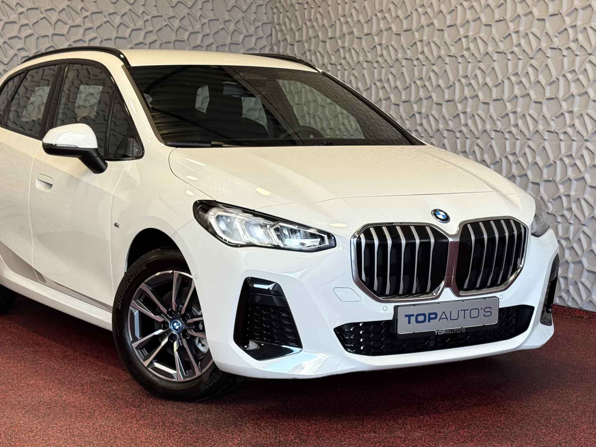 BMW 2 Serie Active Tourer 225E XDRIVE 245PK M SPORT LED ELEK.KLEP CAMERA STOEL/STUUR VERW AWD 4X4 4WD M-Sportpakket  PHEV - 82/104